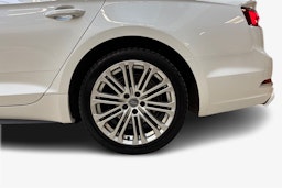 valkoinen Audi A5 2019 kuva 11.