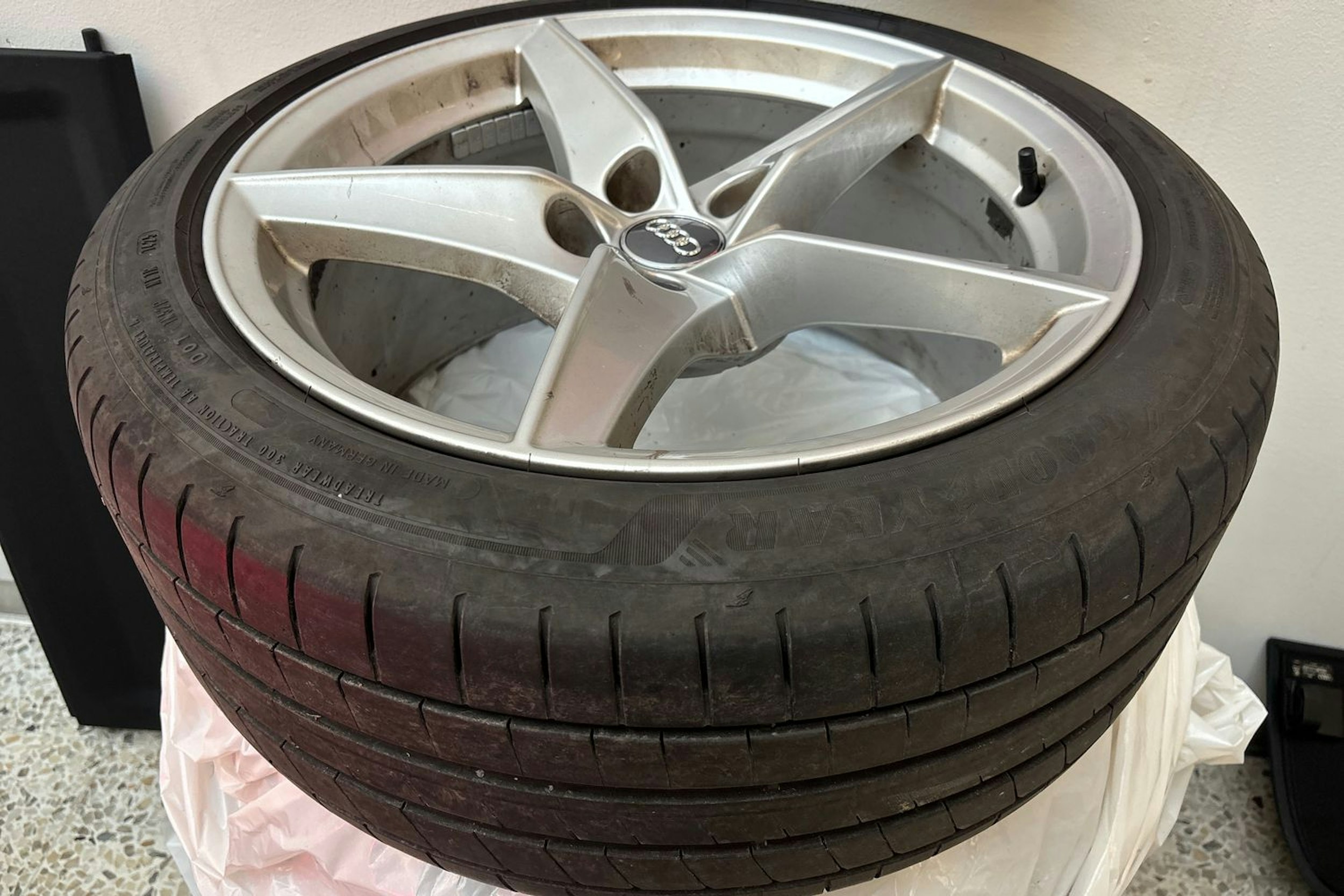 valkoinen Audi A5 2019 kuva 15.