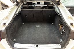 valkoinen Audi A5 2019 kuva 16.