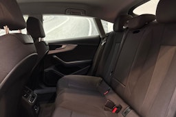 valkoinen Audi A5 2019 kuva 18.