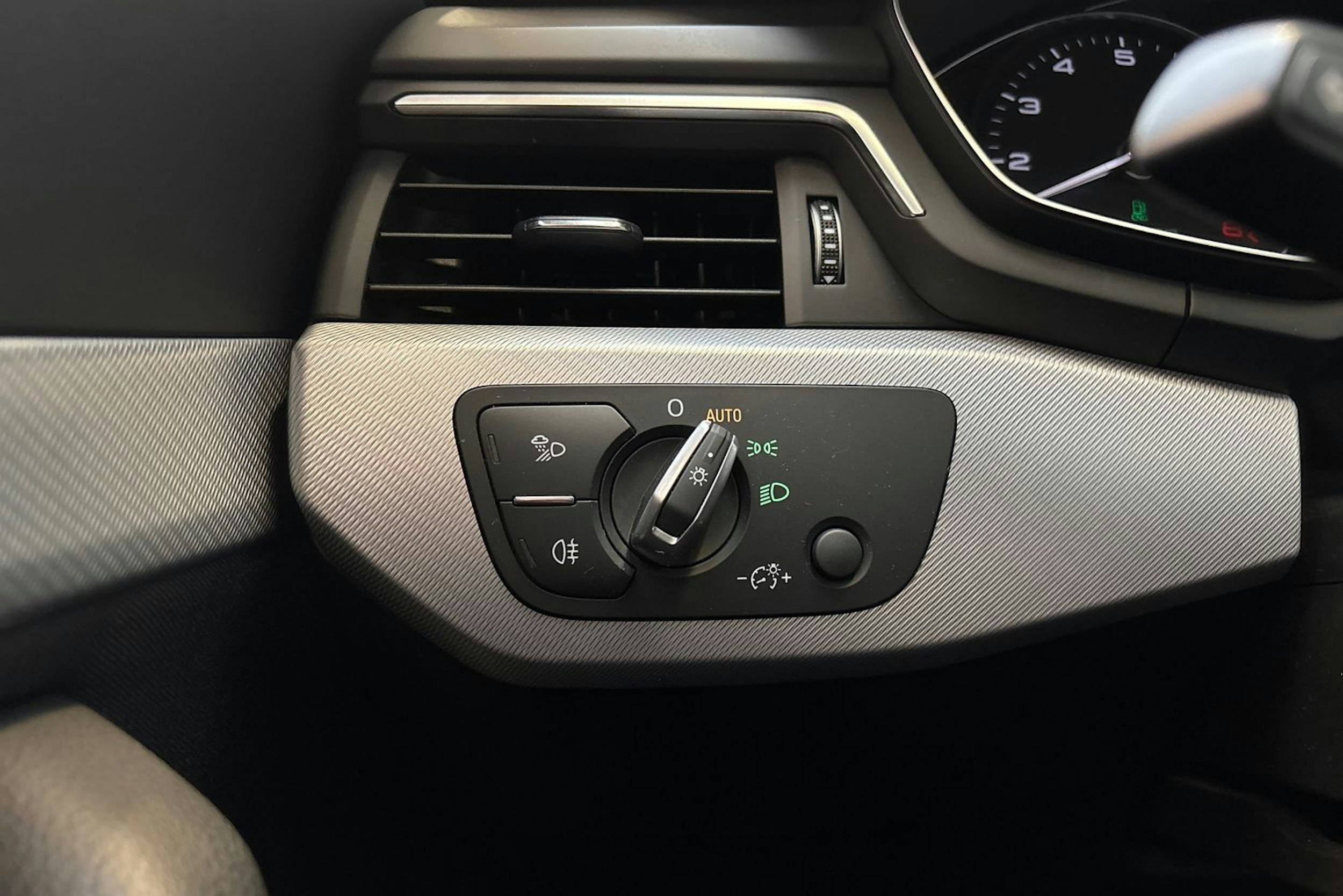 valkoinen Audi A5 2019 kuva 20.