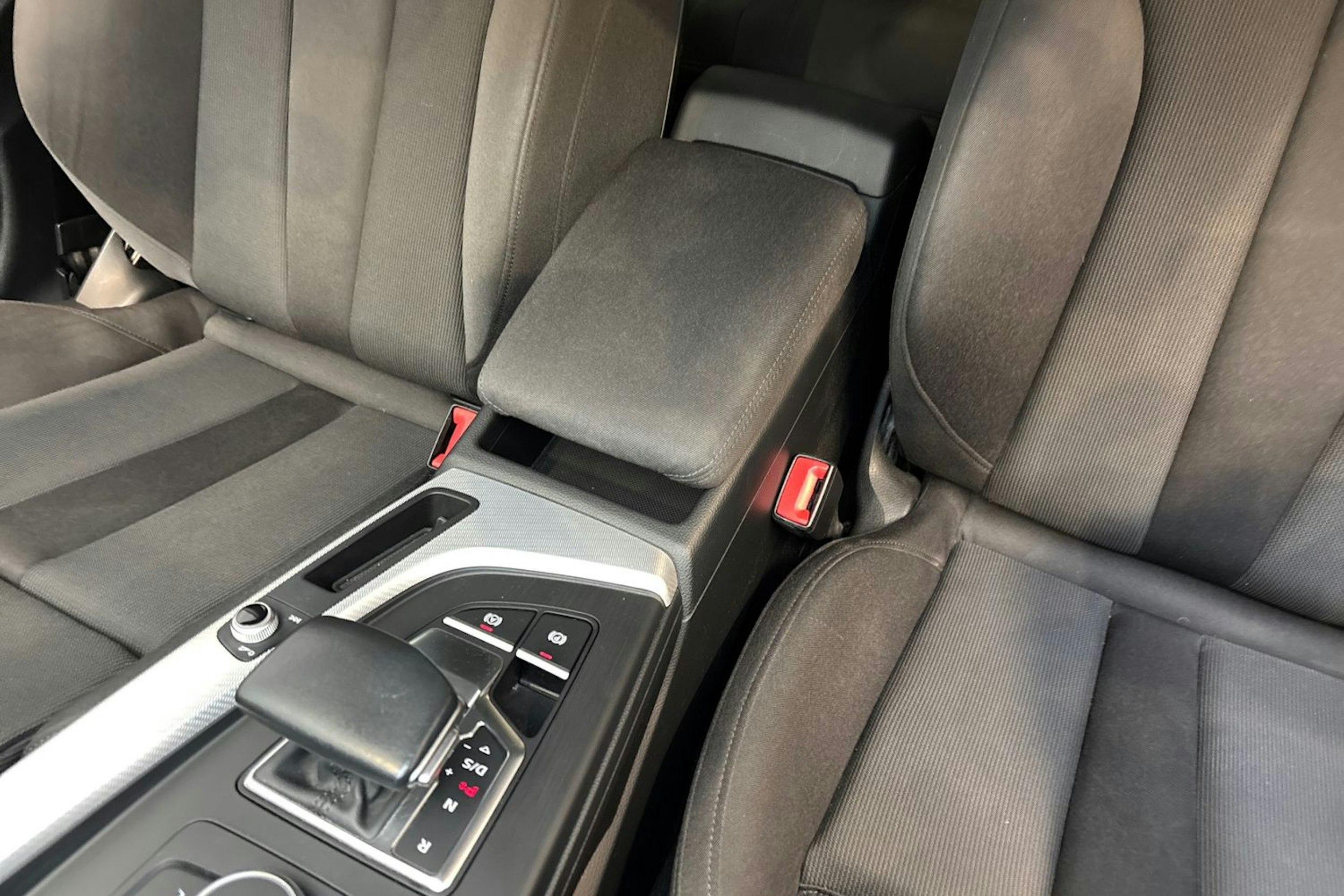 valkoinen Audi A5 2019 kuva 29.