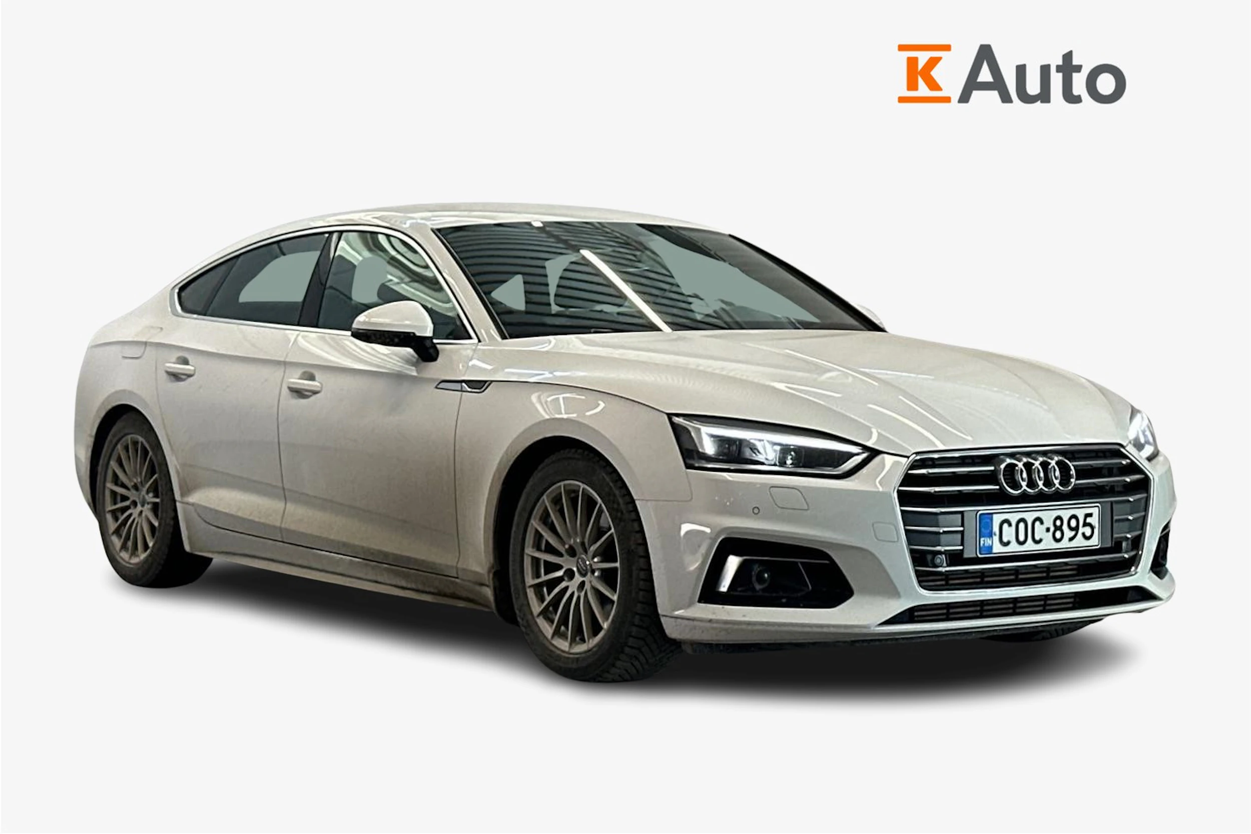 valkoinen Audi A5 2019 kuva 1.