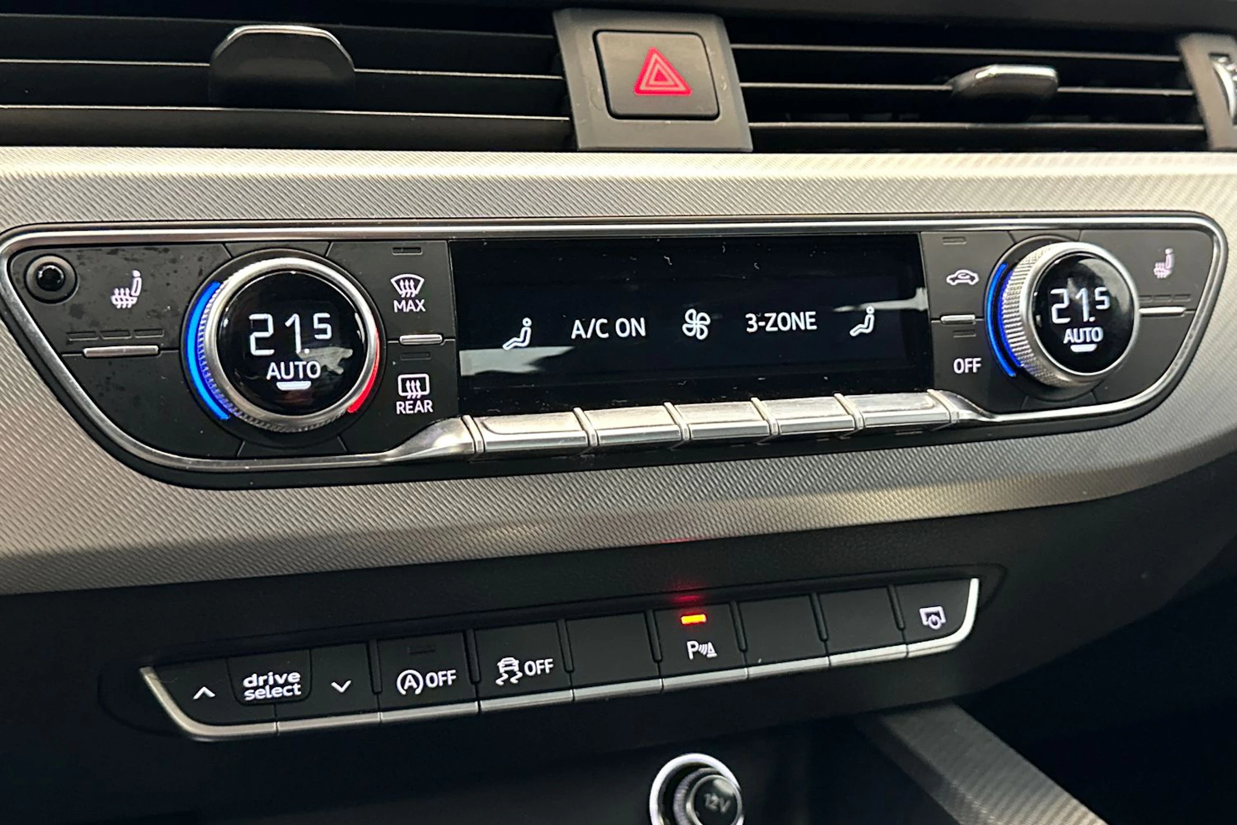 valkoinen Audi A5 2019 kuva 16.