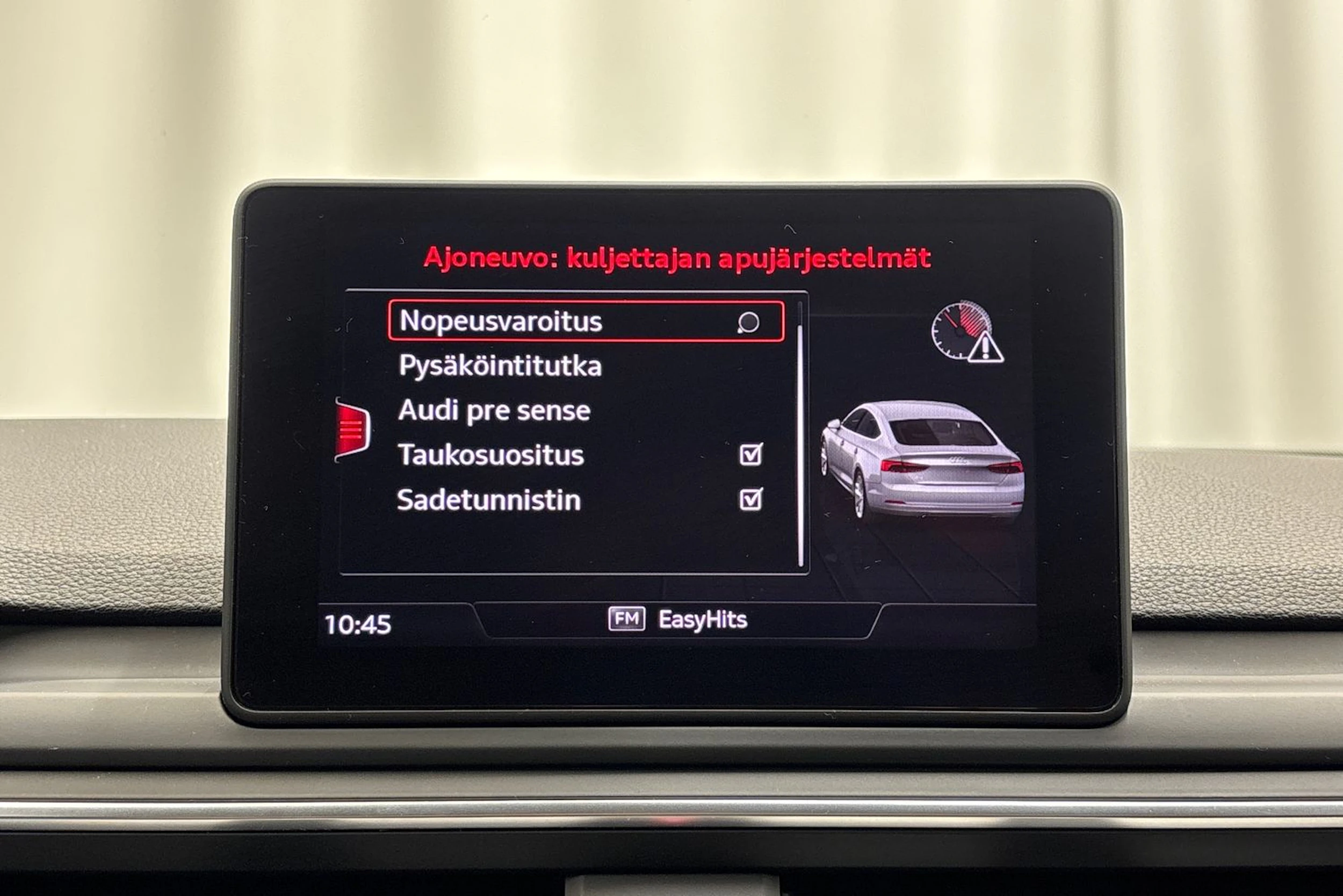 valkoinen Audi A5 2019 kuva 21.