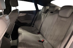 Punainen Audi A5 2019 kuva 10.