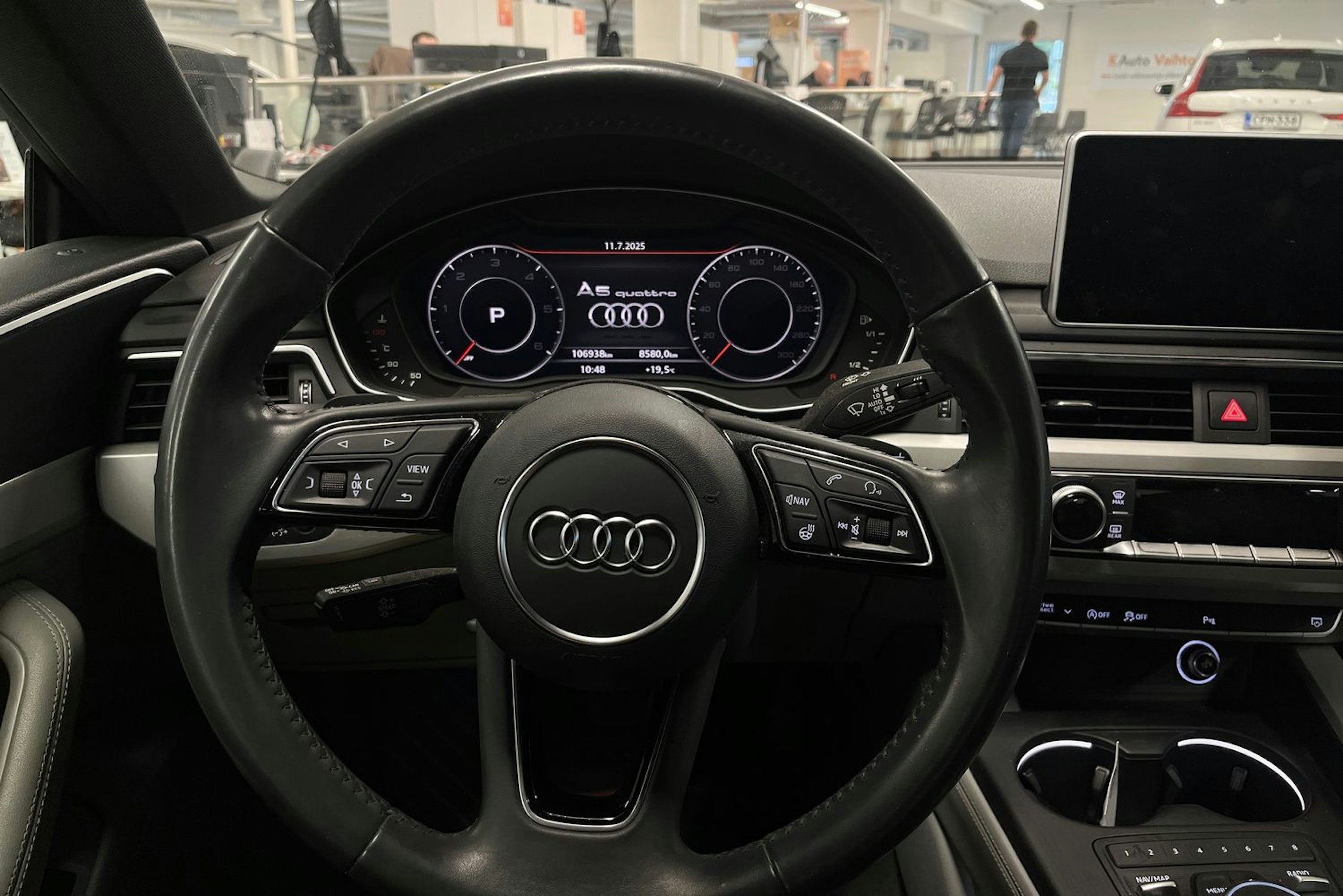 Punainen Audi A5 2019 kuva 16.