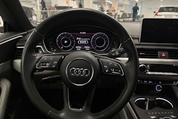 Punainen Audi A5 2019 kuva 16.