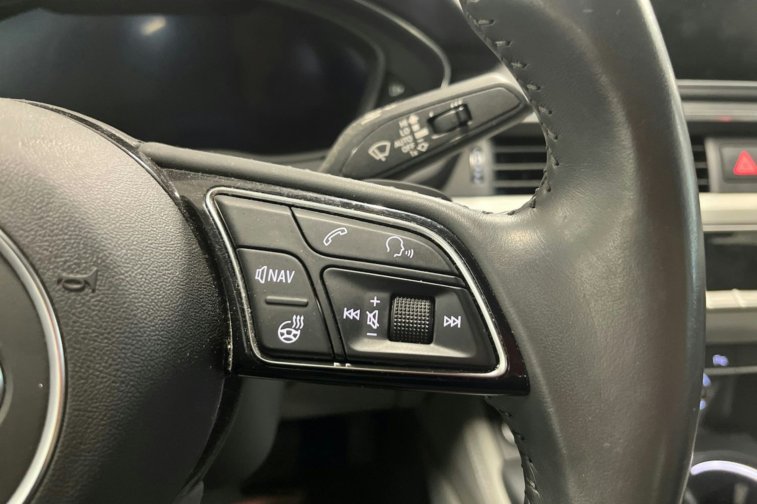 Punainen Audi A5 2019 kuva 17.