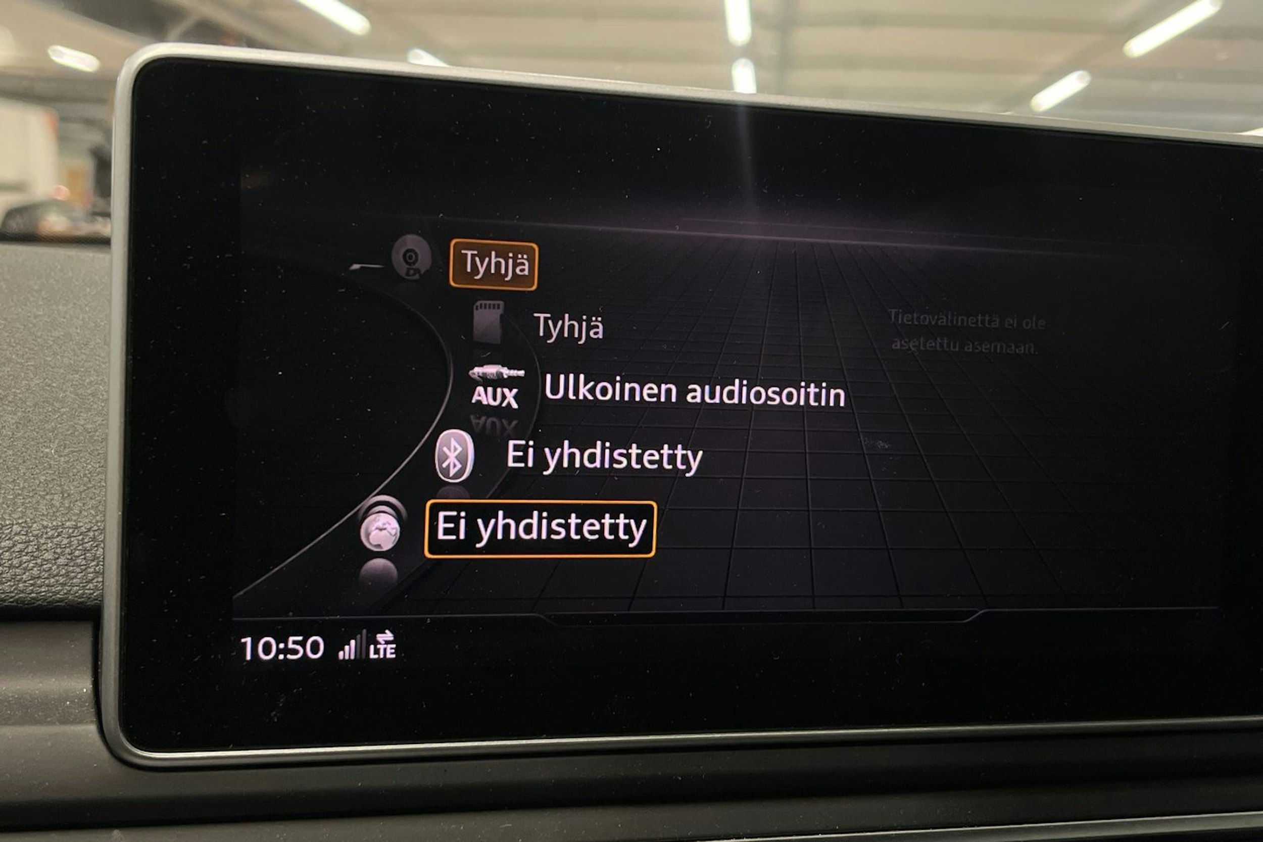 Punainen Audi A5 2019 kuva 24.