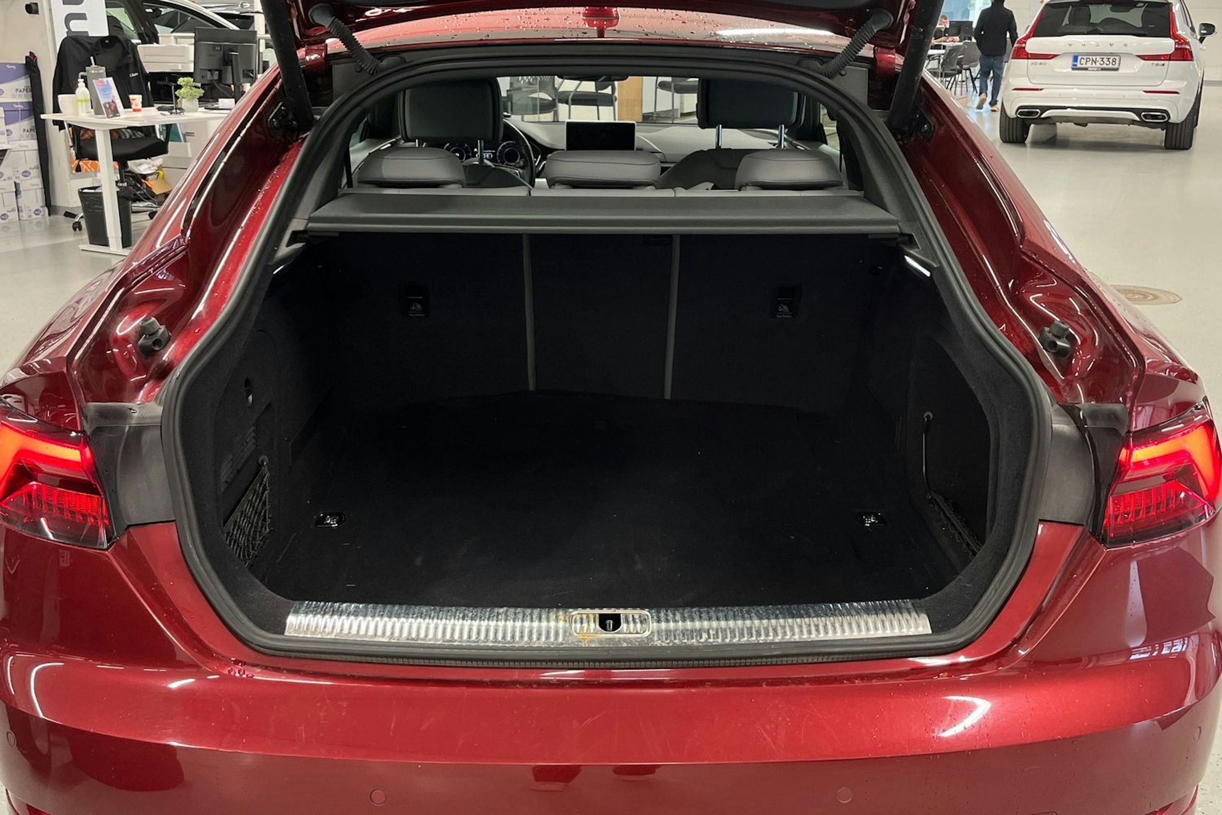 Punainen Audi A5 2019 kuva 31.