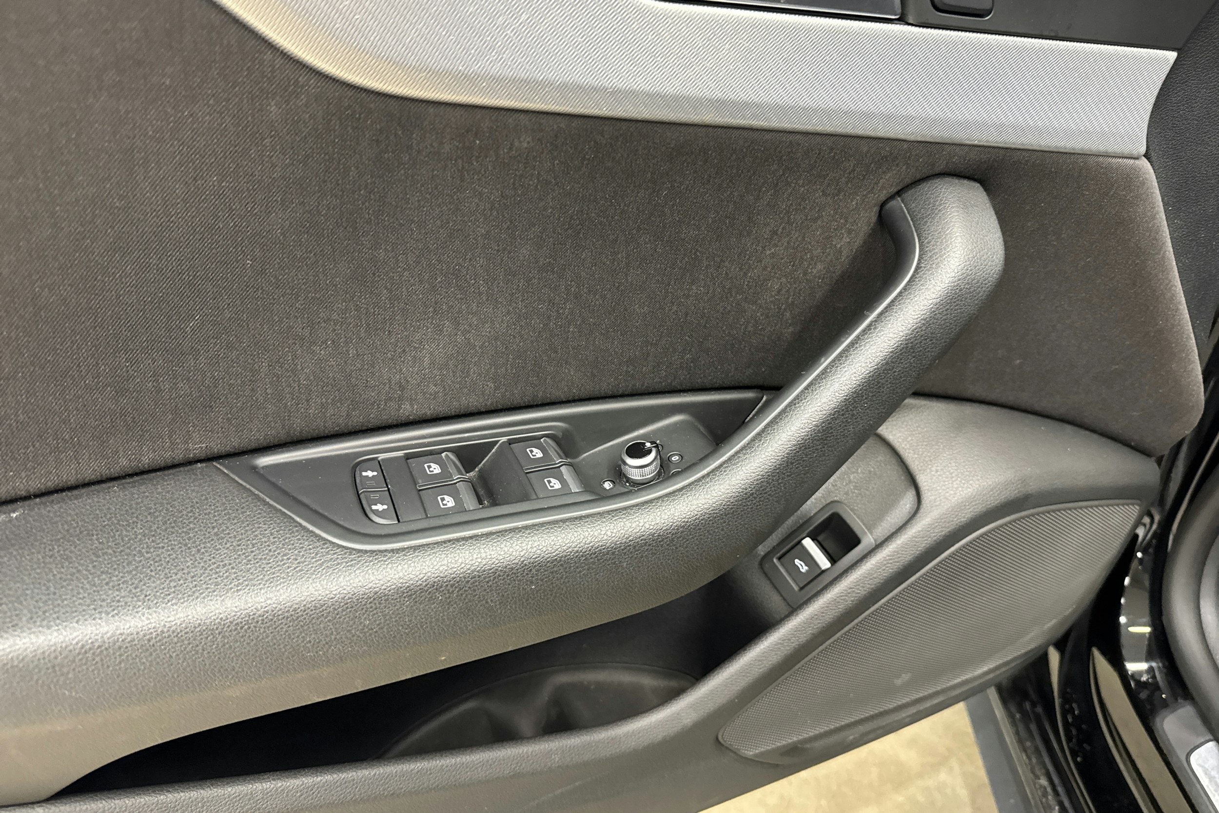 musta Audi A5 2019 kuva 19.