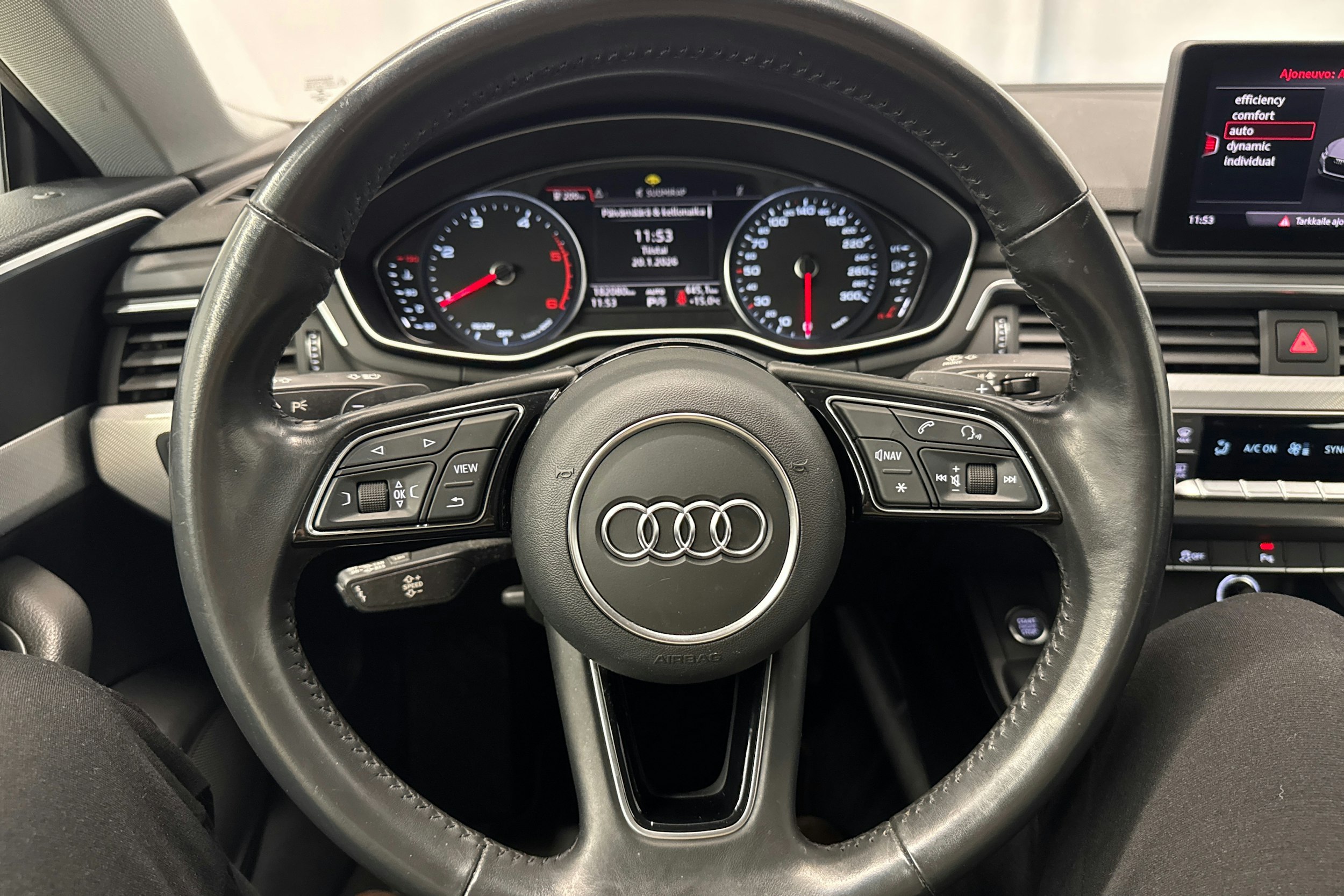 musta Audi A5 2019 kuva 23.