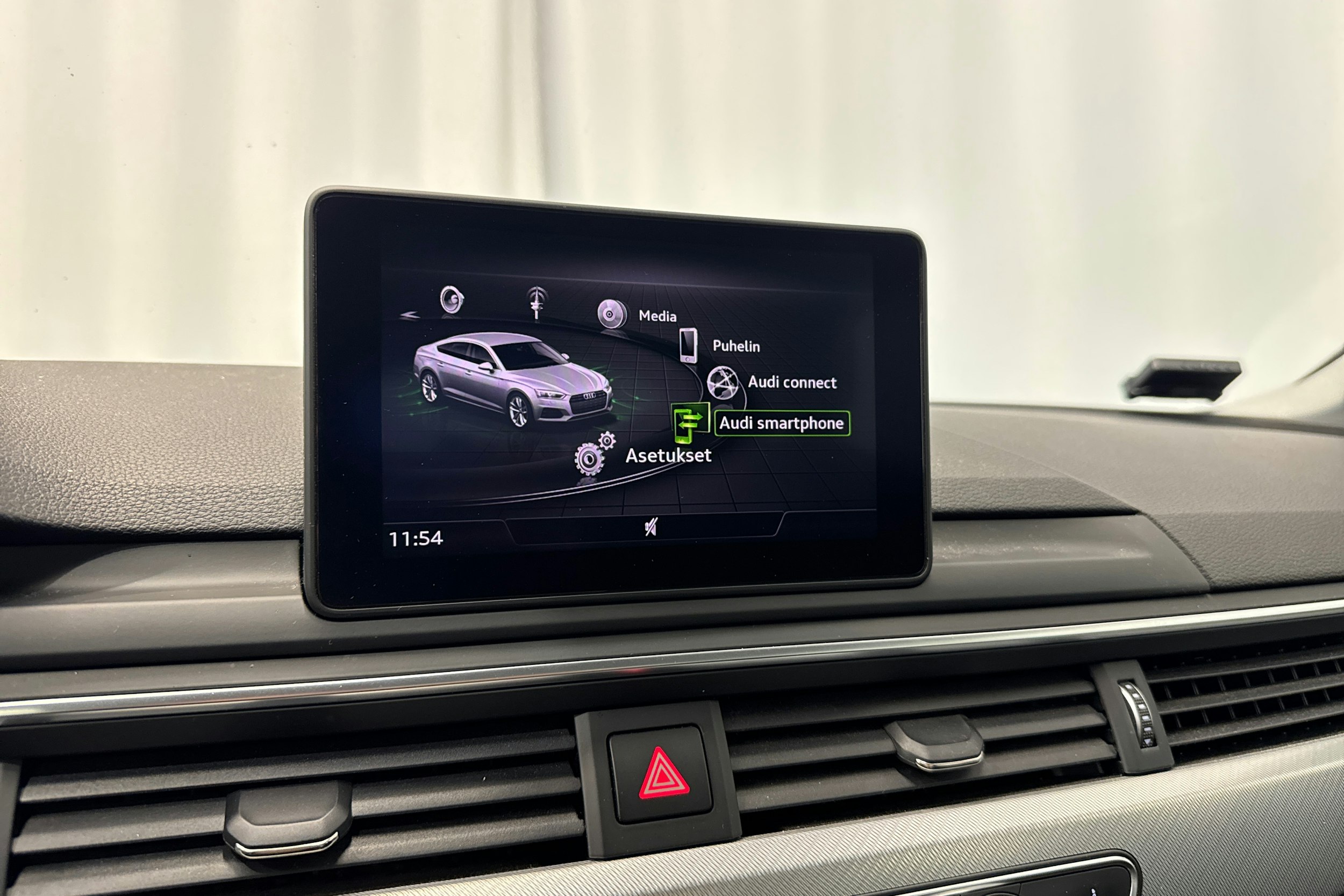 musta Audi A5 2019 kuva 27.