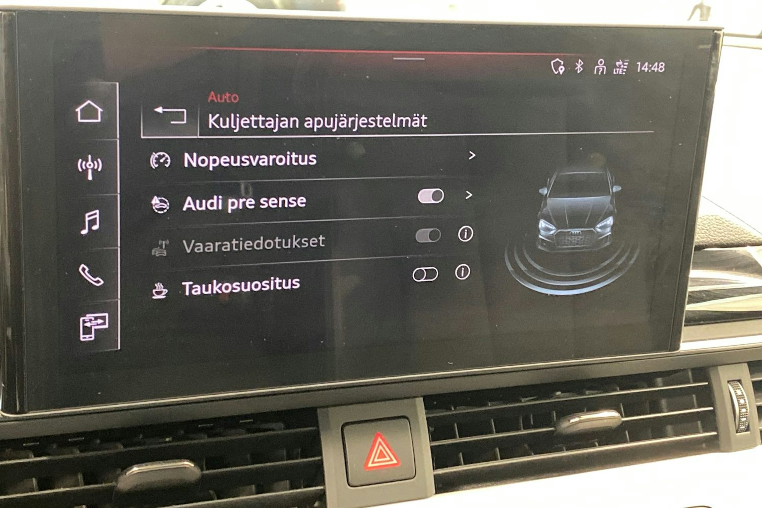 musta Audi A5 2020 kuva 27.