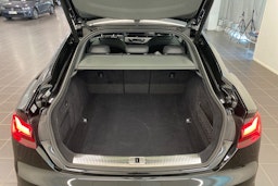 musta Audi A5 2020 kuva 30.