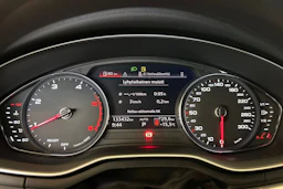 musta Audi A5 2020 kuva 12.