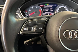 musta Audi A5 2020 kuva 13.