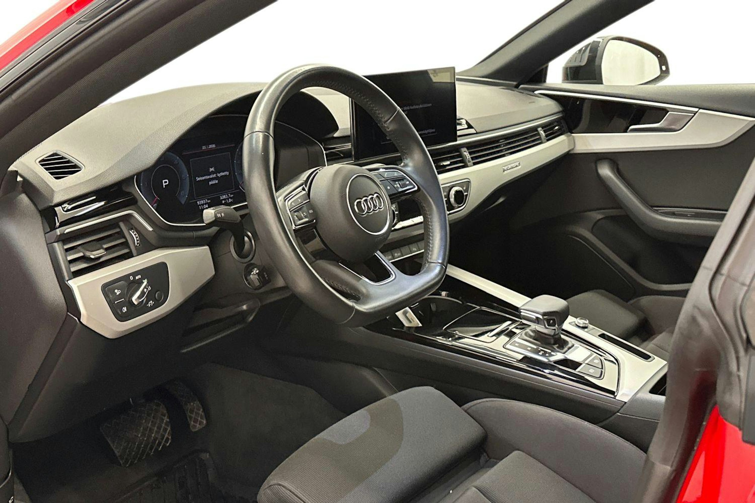 Punainen Audi A5 2020 kuva 7.