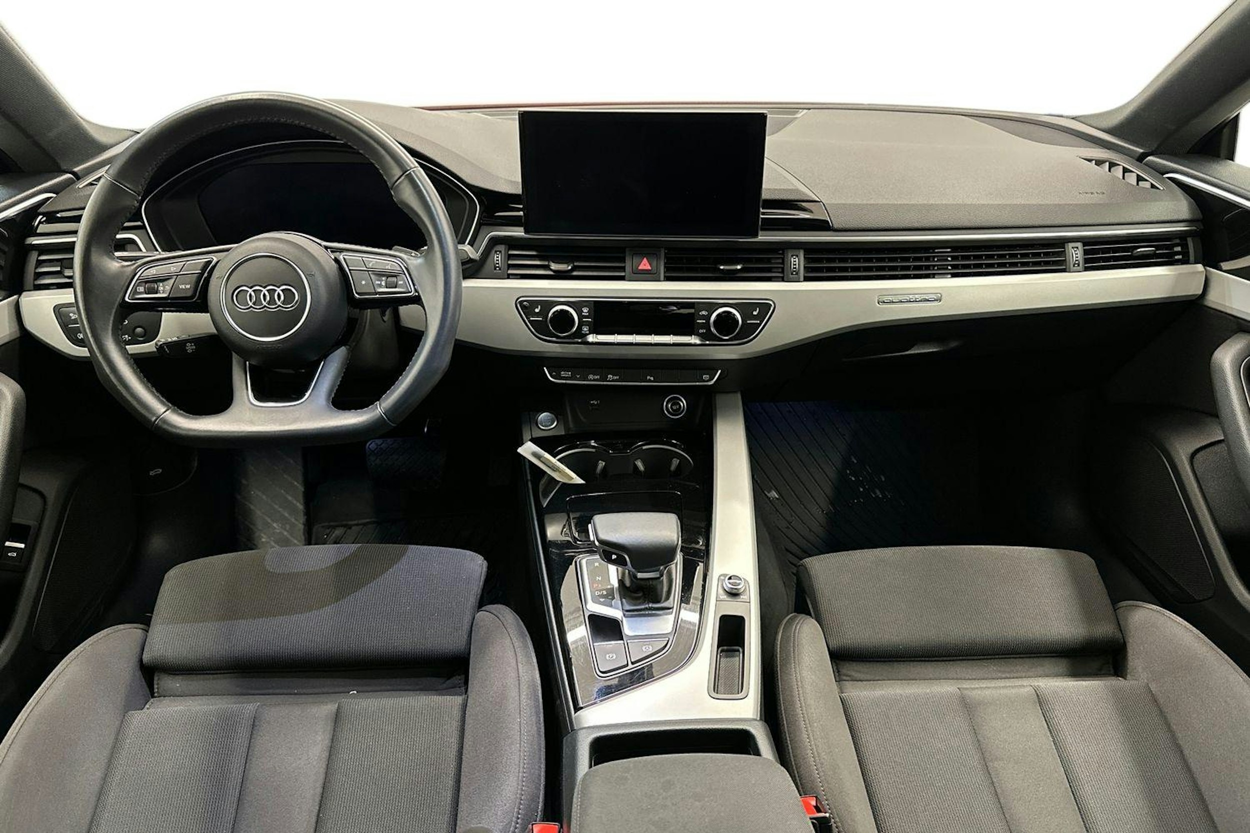 Punainen Audi A5 2020 kuva 9.