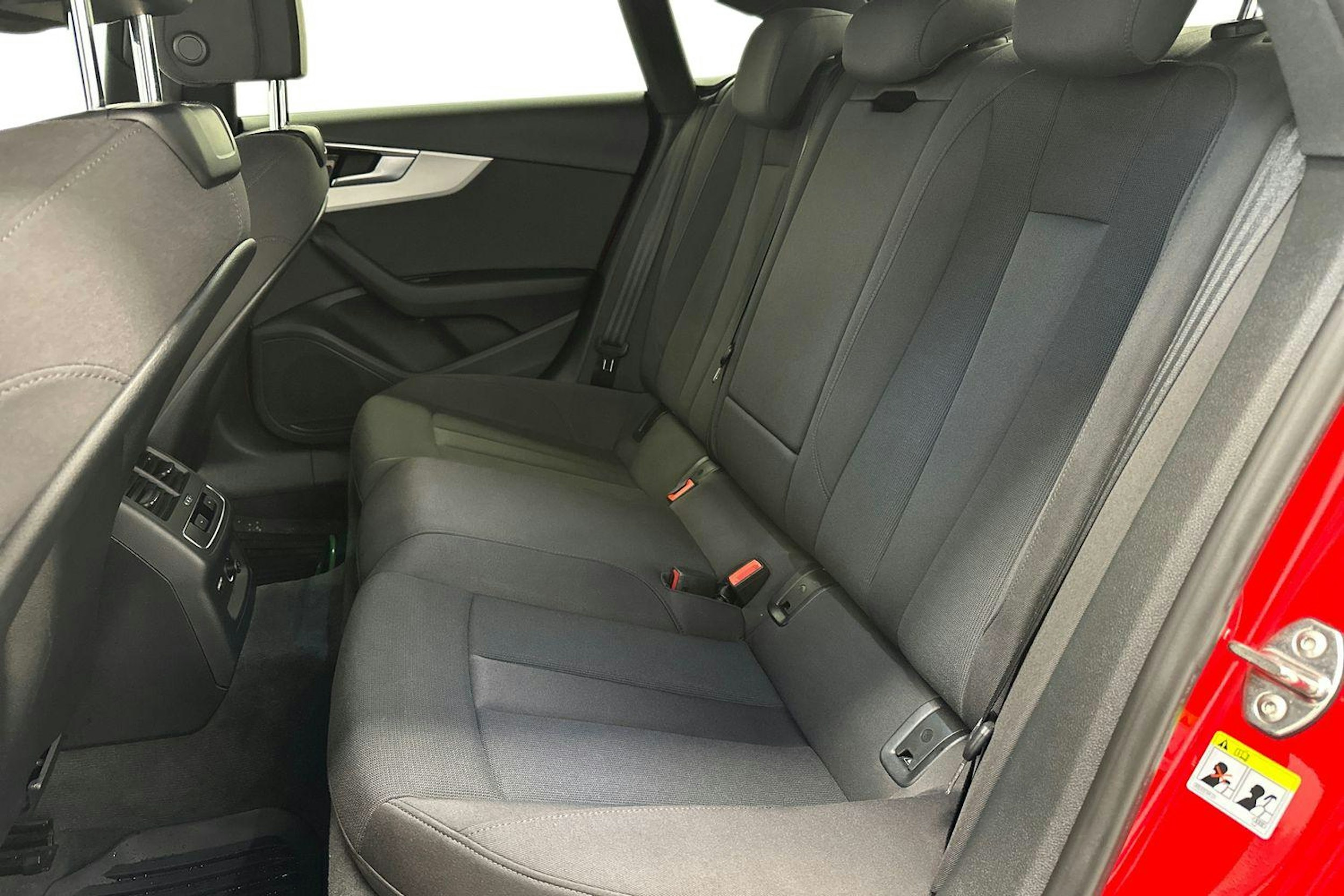 Punainen Audi A5 2020 kuva 10.