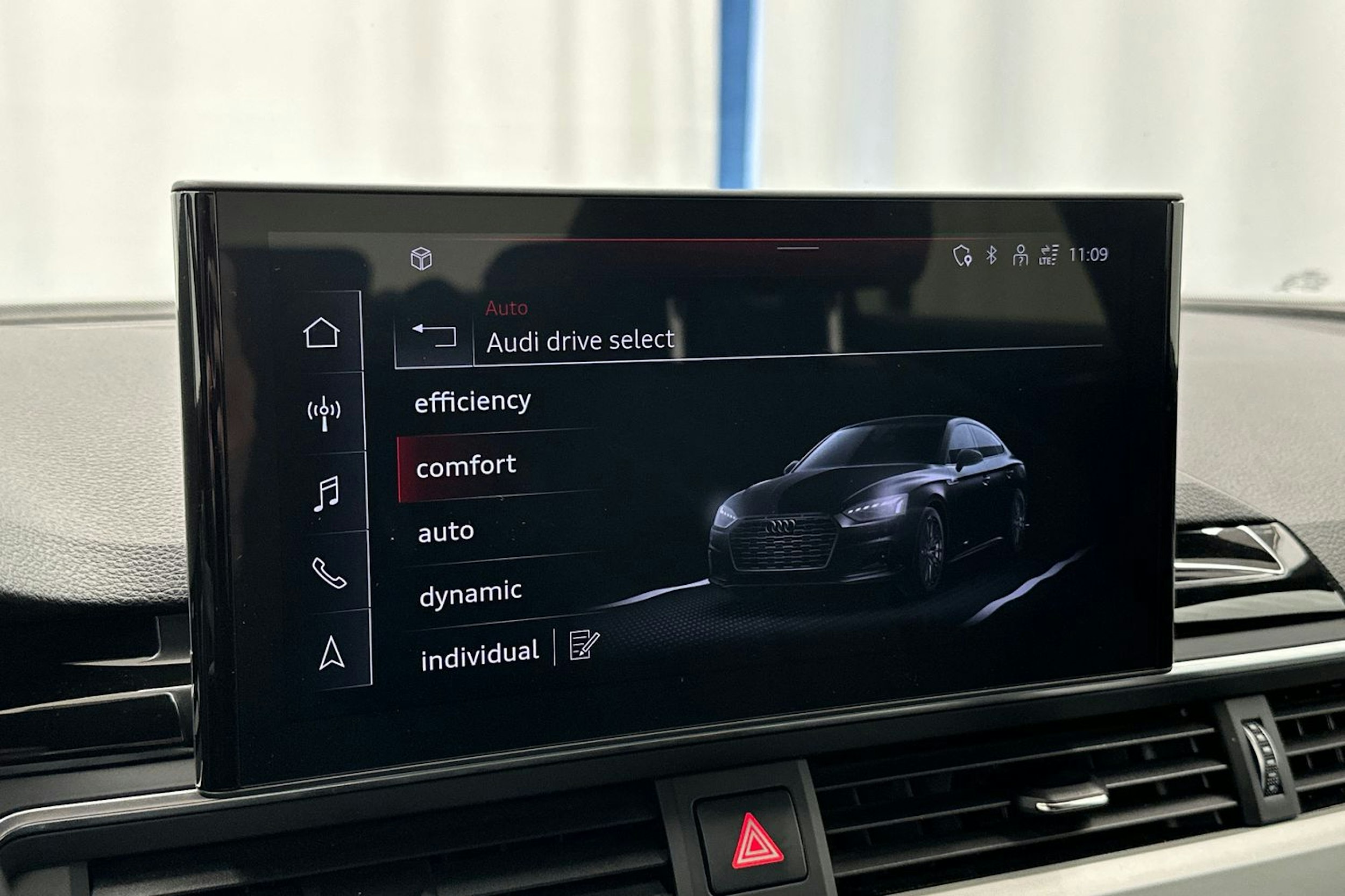 Punainen Audi A5 2020 kuva 18.