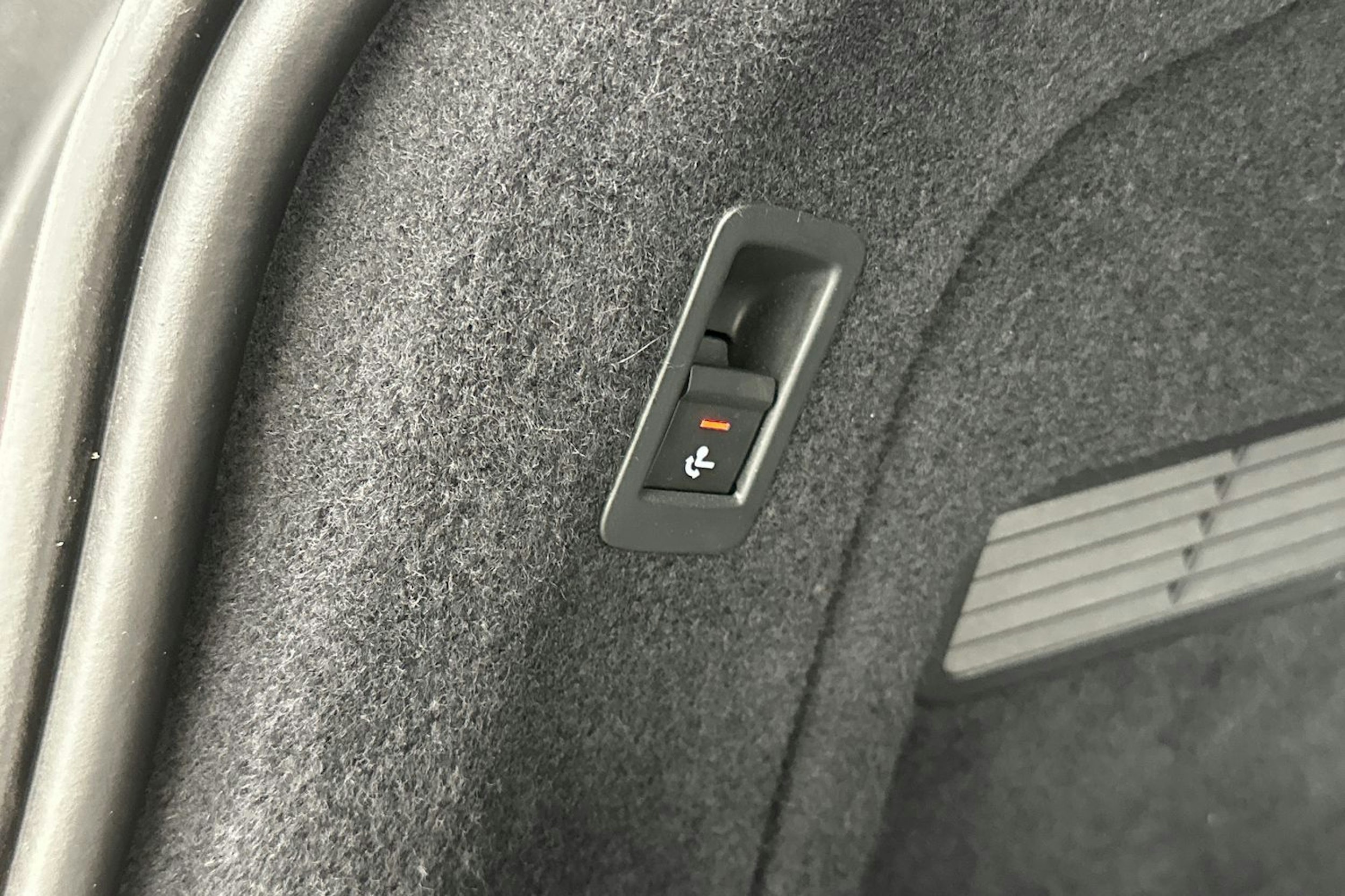 Punainen Audi A5 2020 kuva 26.