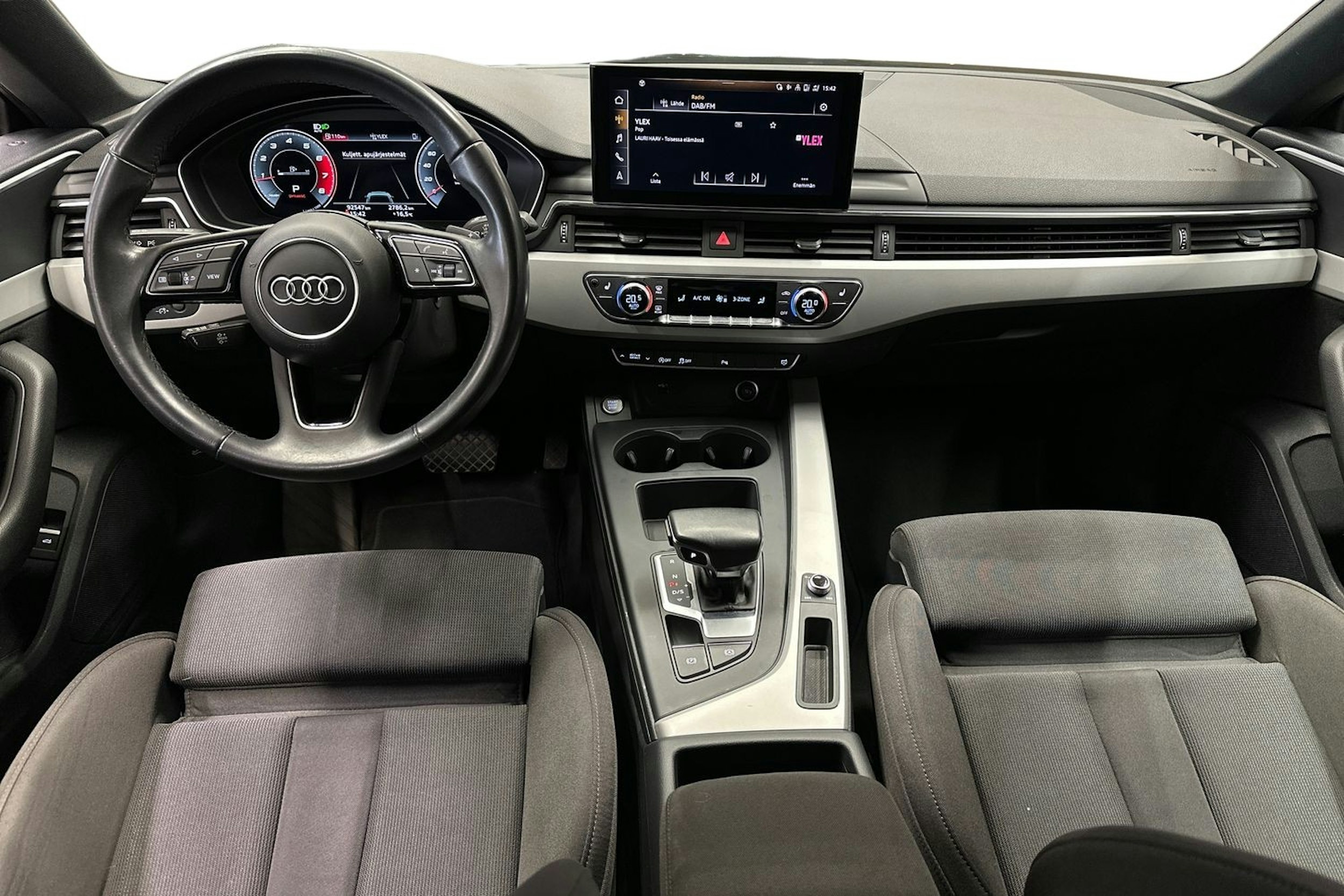 musta Audi A5 2021 kuva 9.