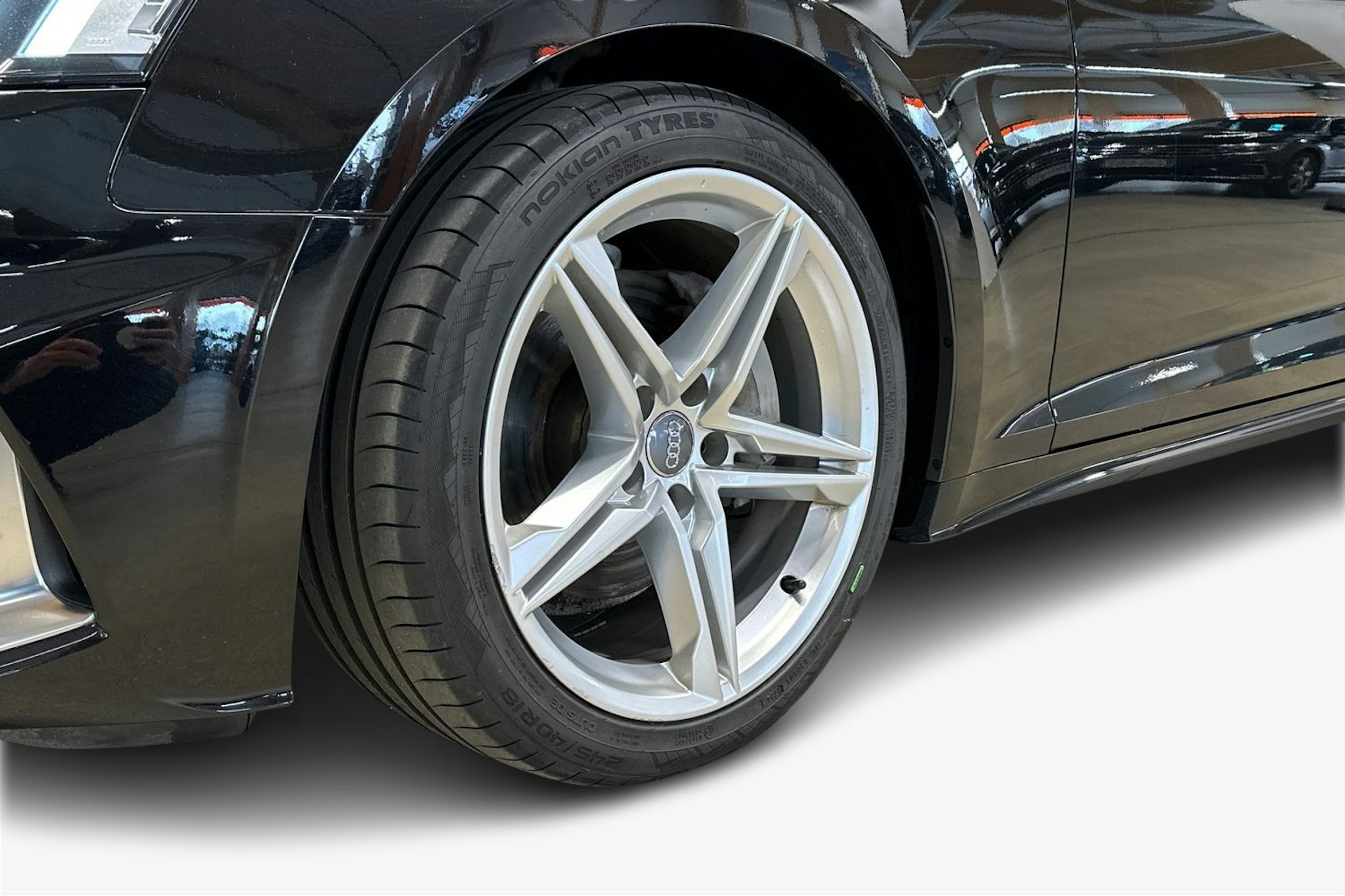 musta Audi A5 2021 kuva 11.