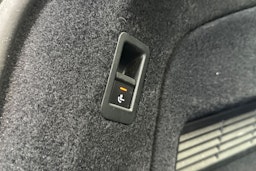 musta Audi A5 2021 kuva 35.