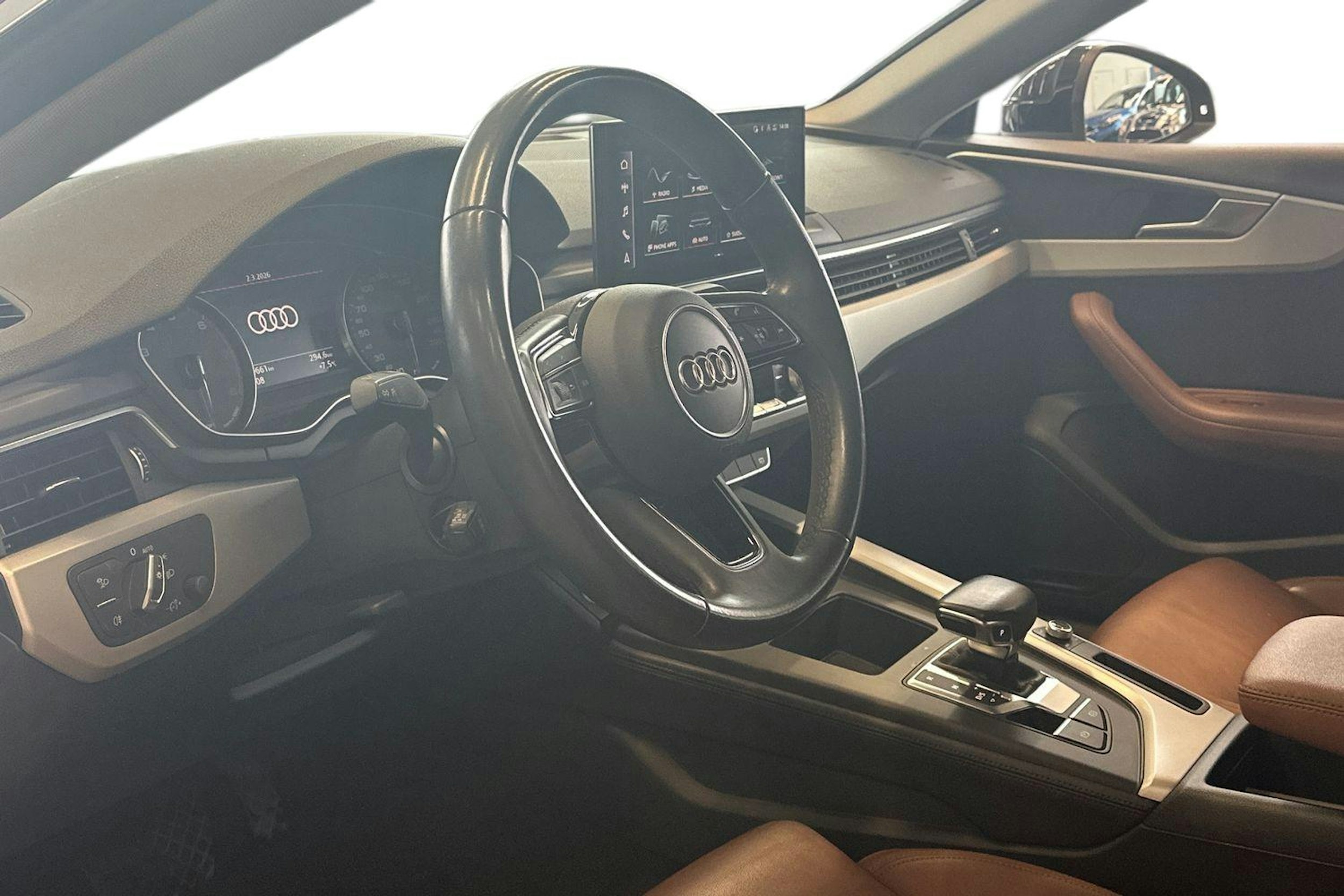 musta Audi A5 2021 kuva 7.