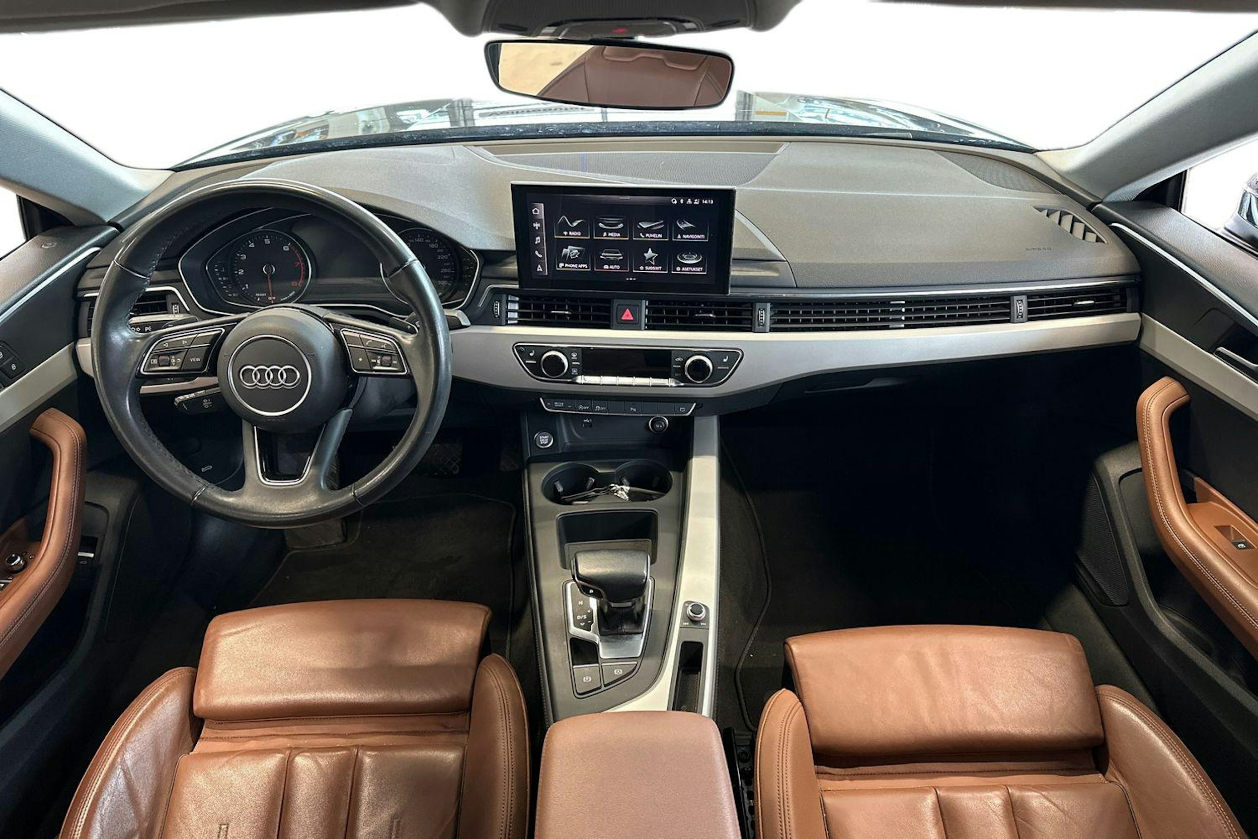 musta Audi A5 2021 kuva 9.