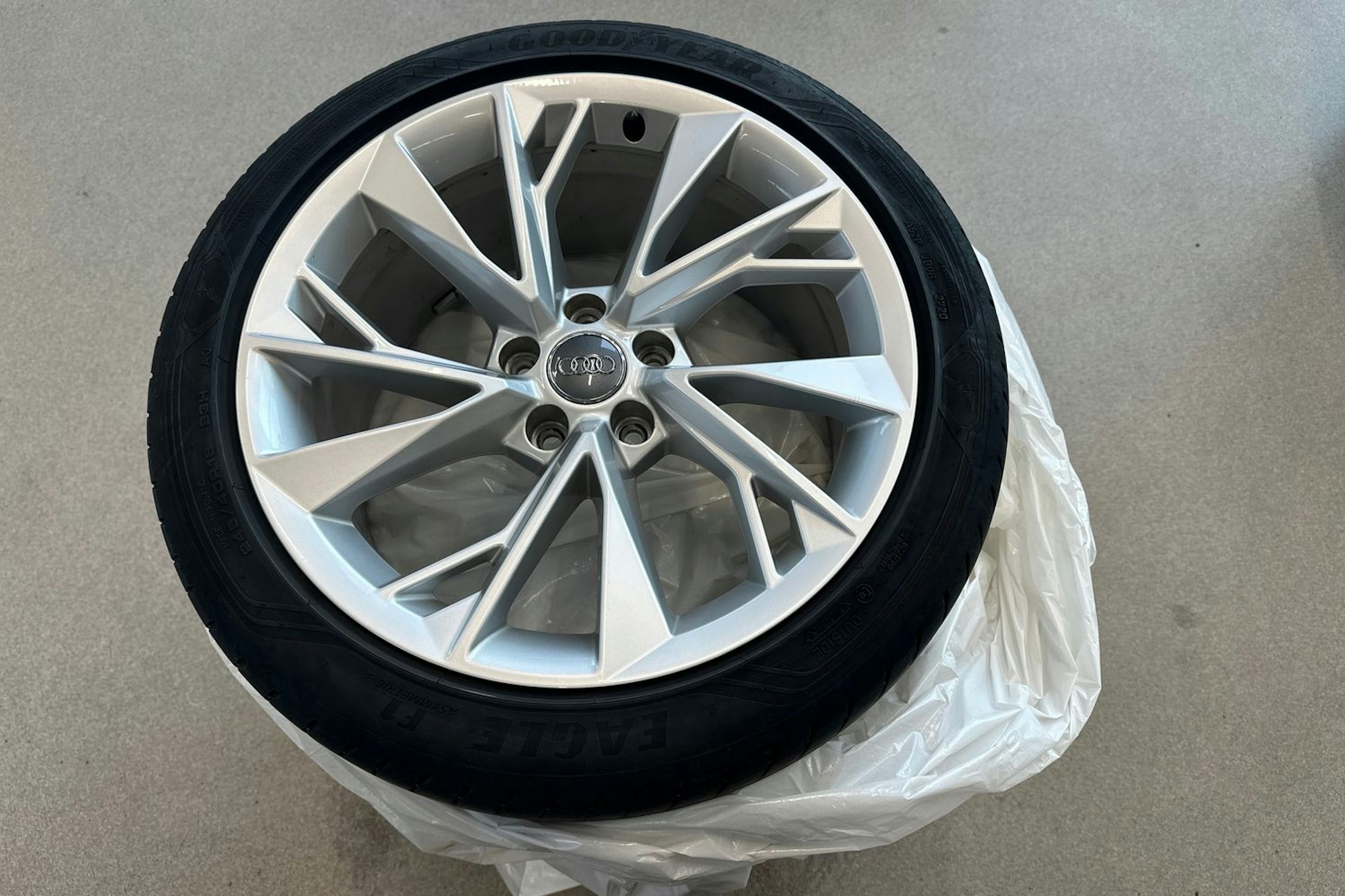 musta Audi A5 2021 kuva 13.