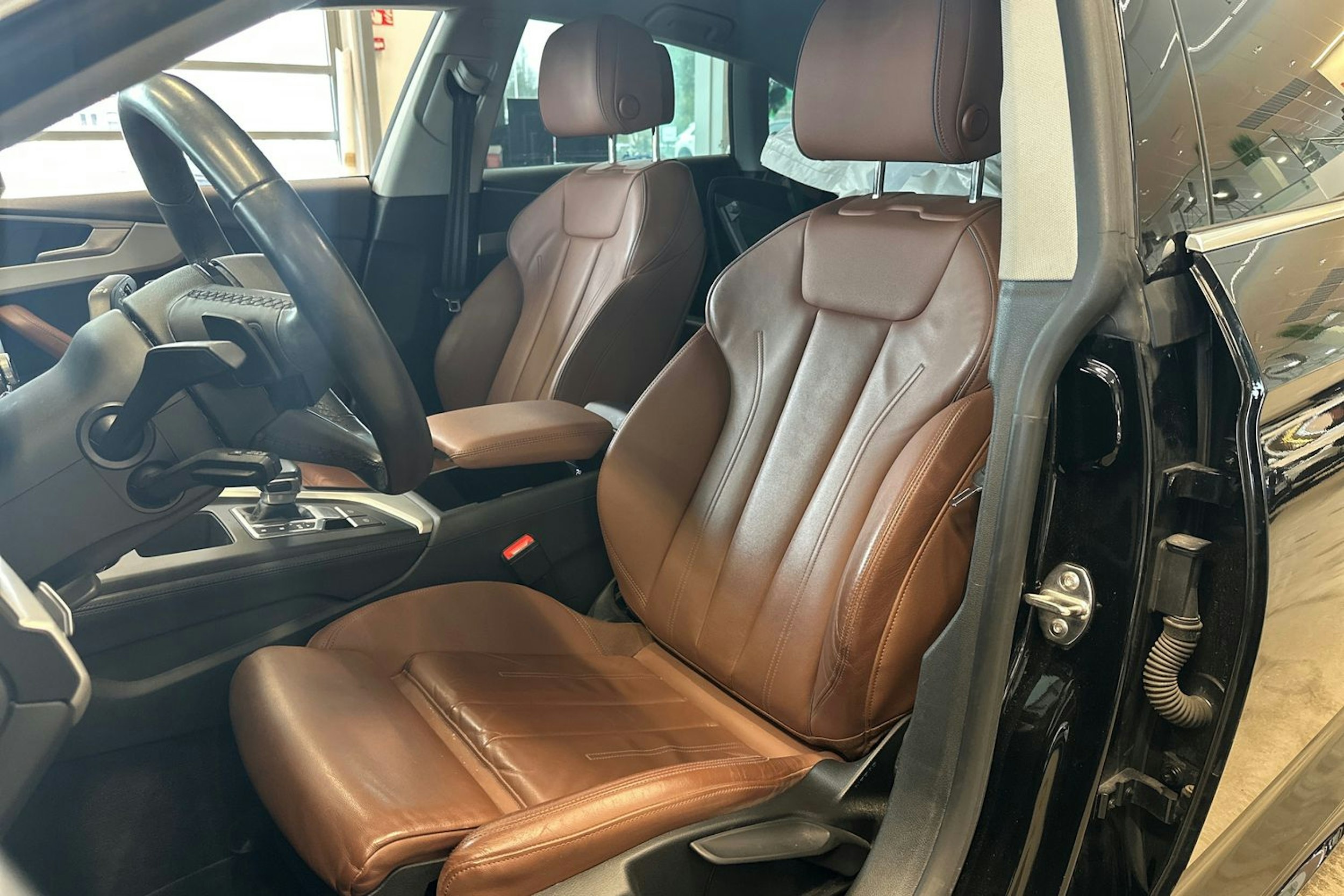 musta Audi A5 2021 kuva 14.