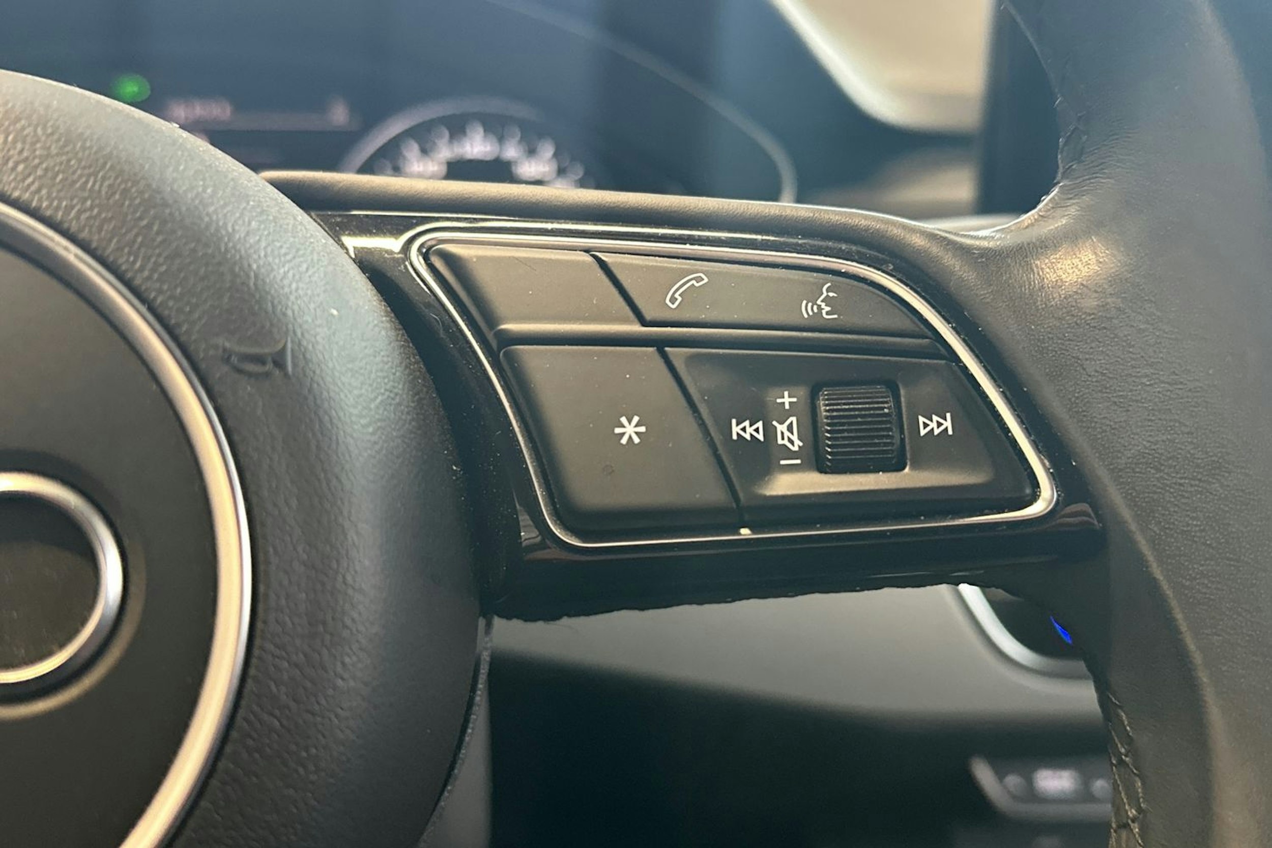 musta Audi A5 2021 kuva 27.