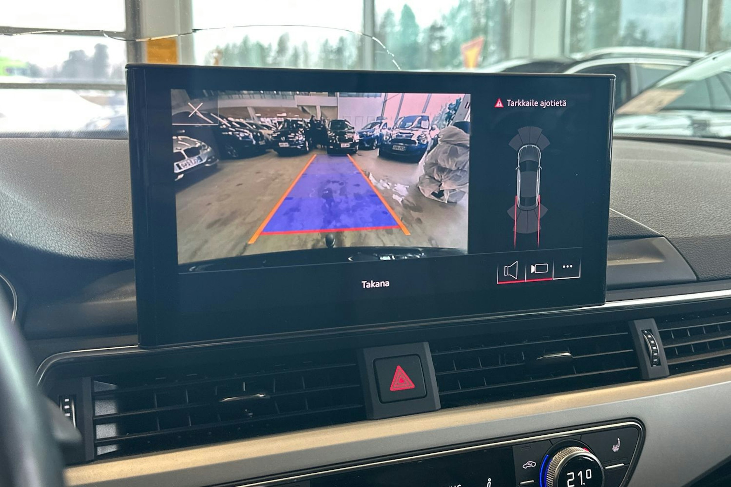 musta Audi A5 2021 kuva 28.