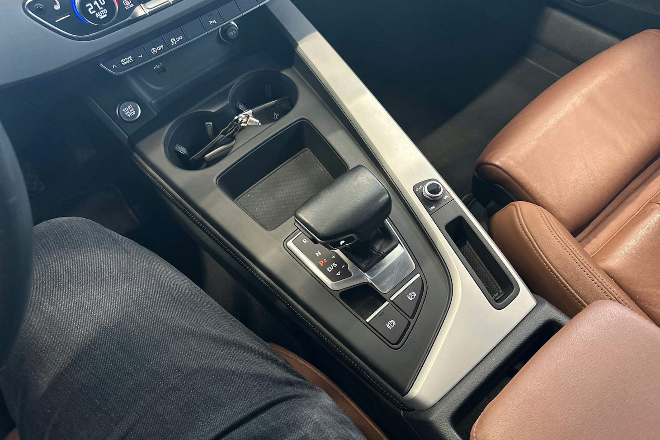 musta Audi A5 2021 kuva 33.