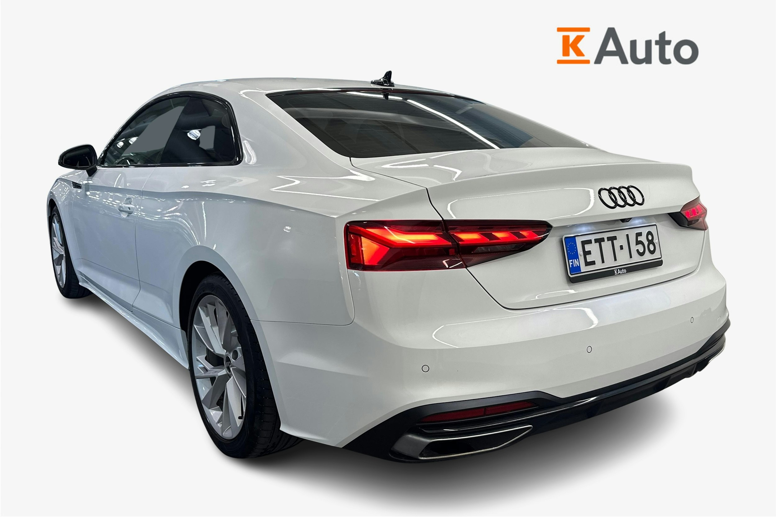 valkoinen Audi A5 2021 kuva 2.