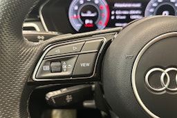 valkoinen Audi A5 2021 kuva 19.