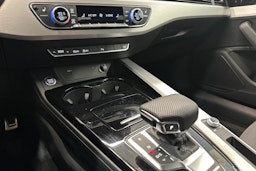 valkoinen Audi A5 2021 kuva 22.