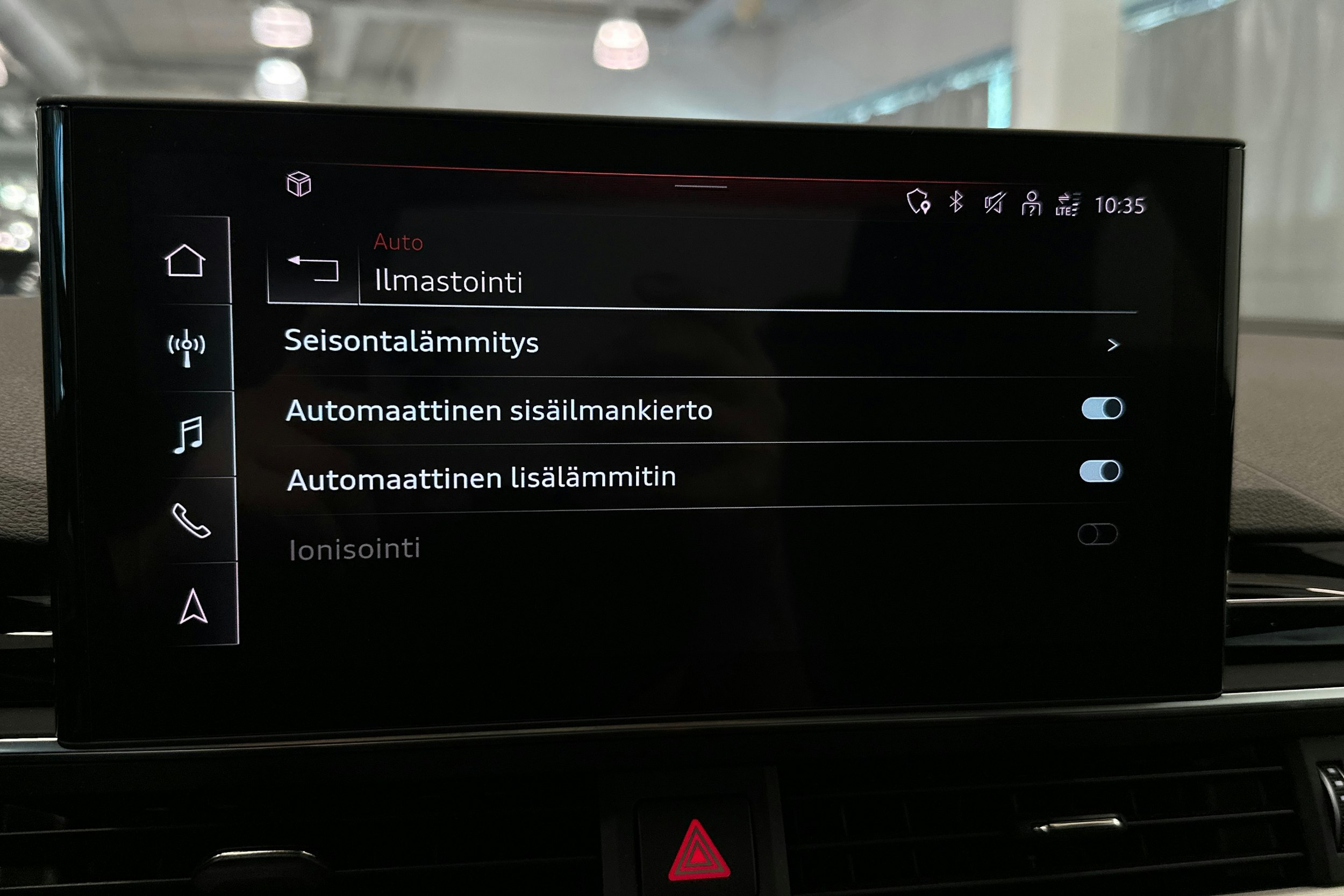 valkoinen Audi A5 2021 kuva 23.