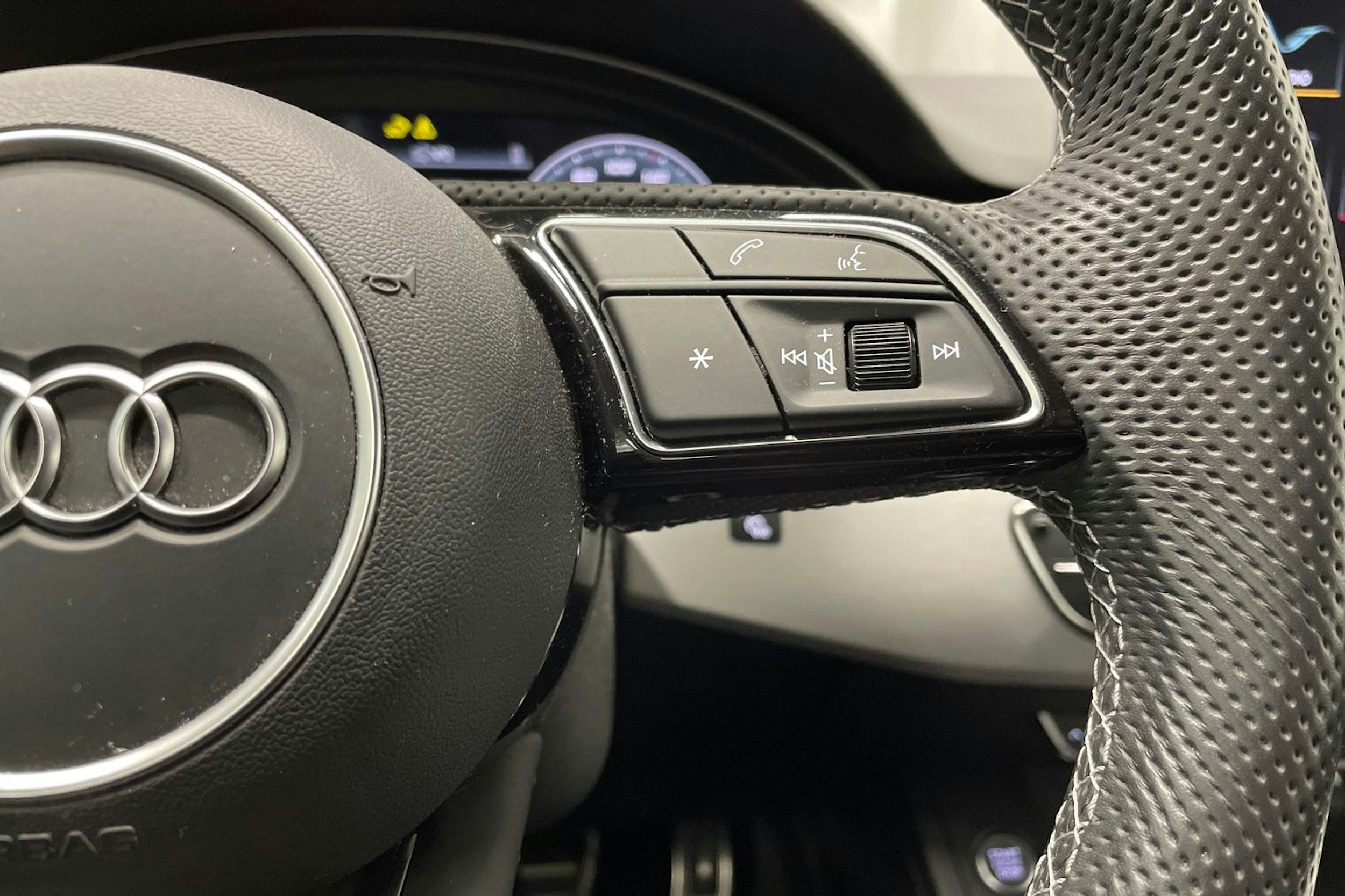 harmaa Audi A5 2021 kuva 27.