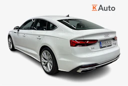 valkoinen Audi A5 2021 kuva 2.