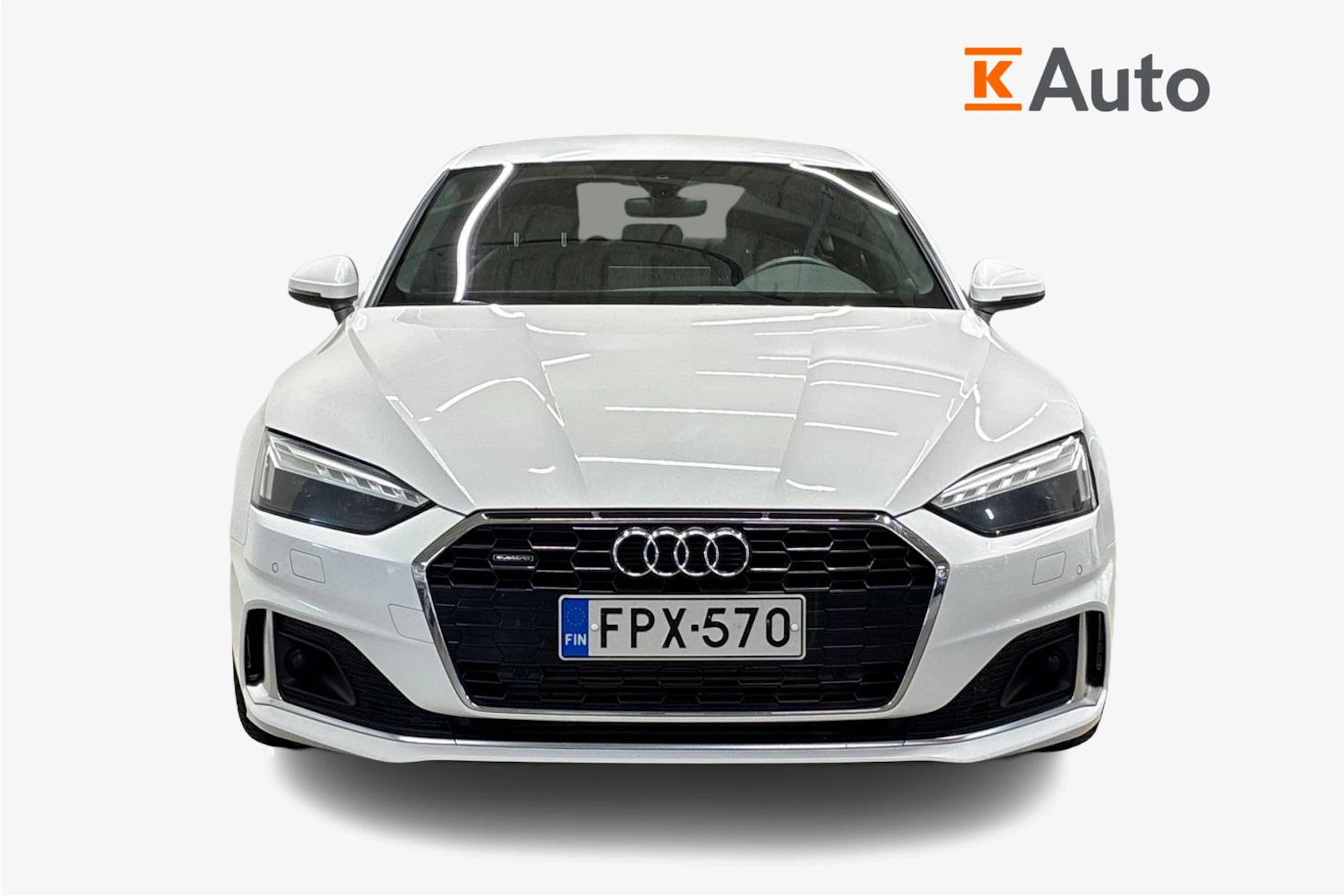 valkoinen Audi A5 2021 kuva 4.
