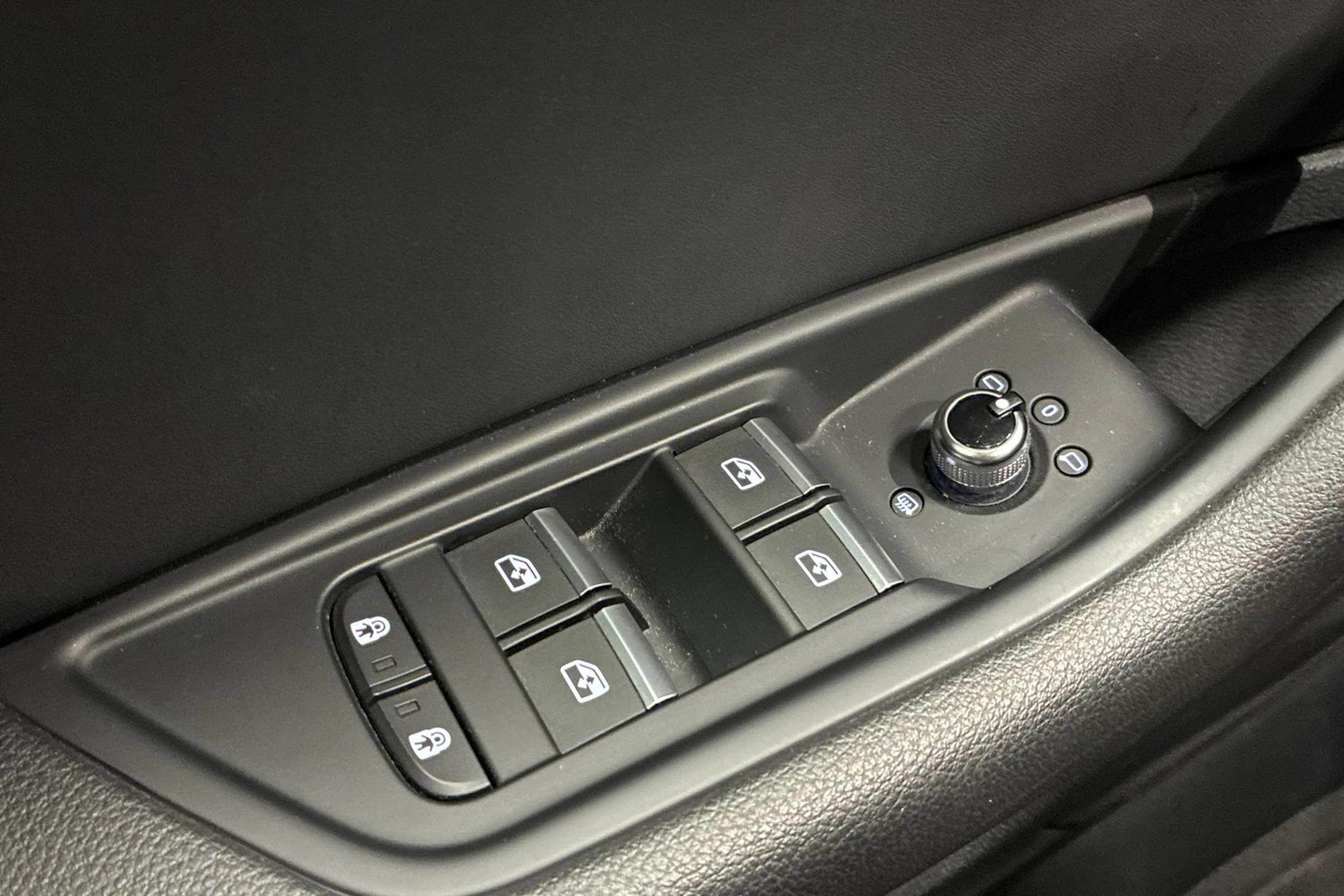 valkoinen Audi A5 2021 kuva 20.