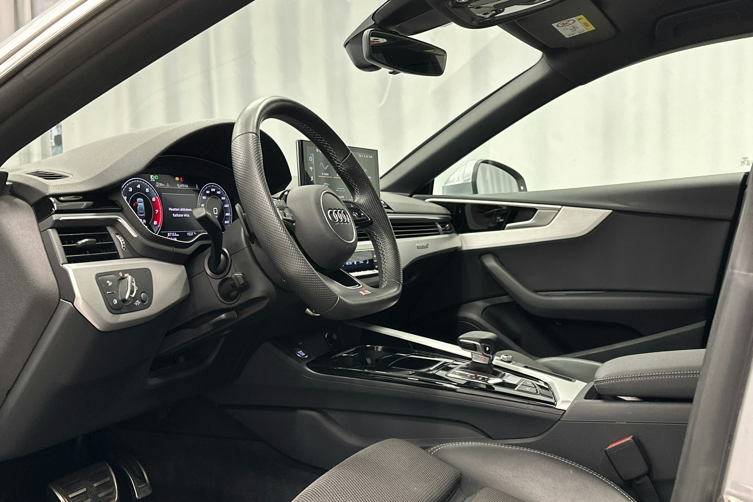 hopea Audi A5 2021 kuva 6.