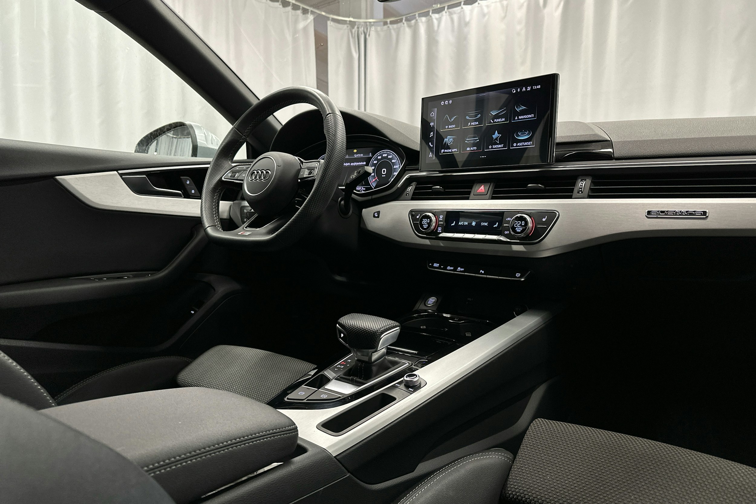 hopea Audi A5 2021 kuva 7.