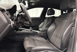 hopea Audi A5 2021 kuva 18.