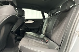 hopea Audi A5 2021 kuva 19.
