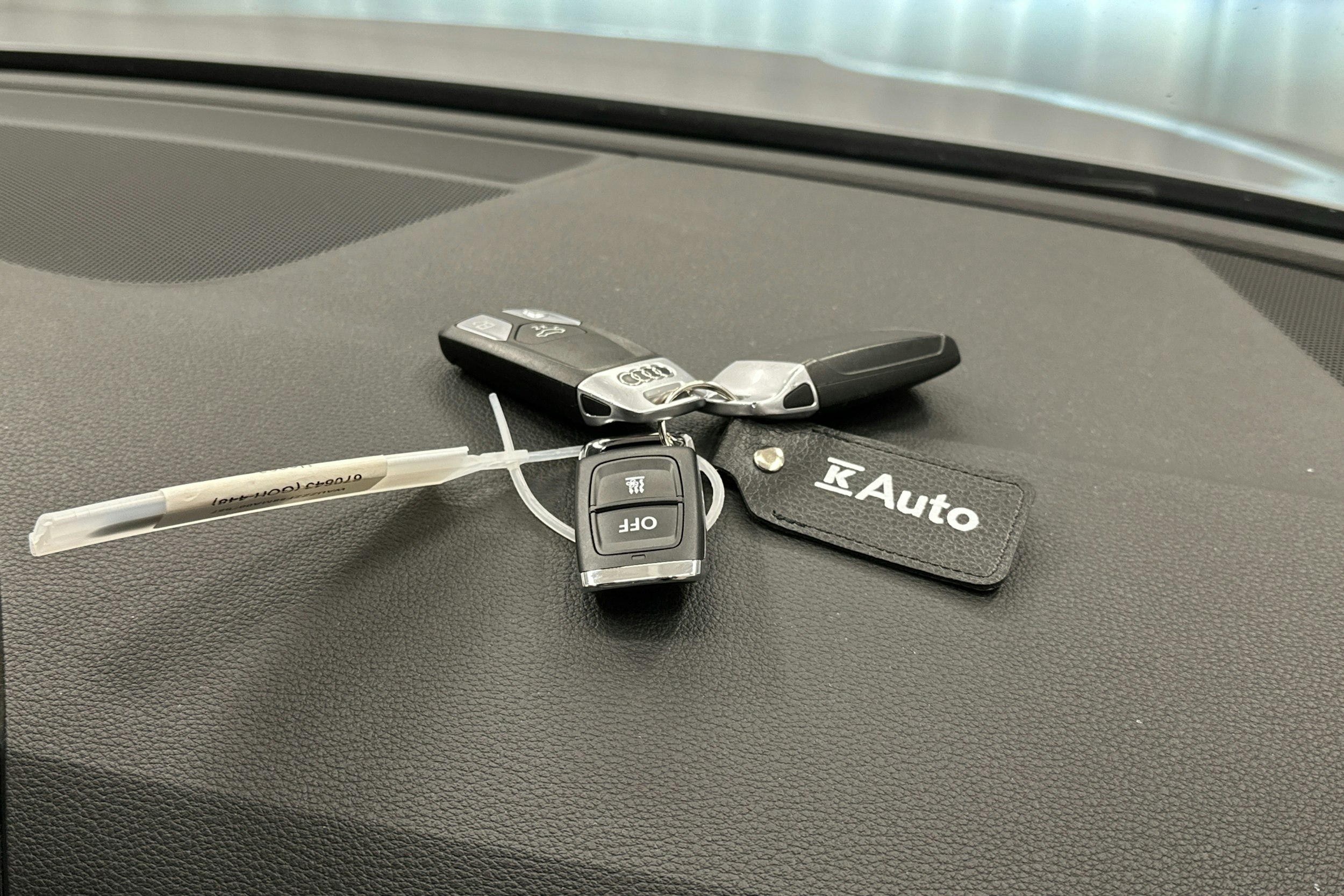 hopea Audi A5 2021 kuva 26.